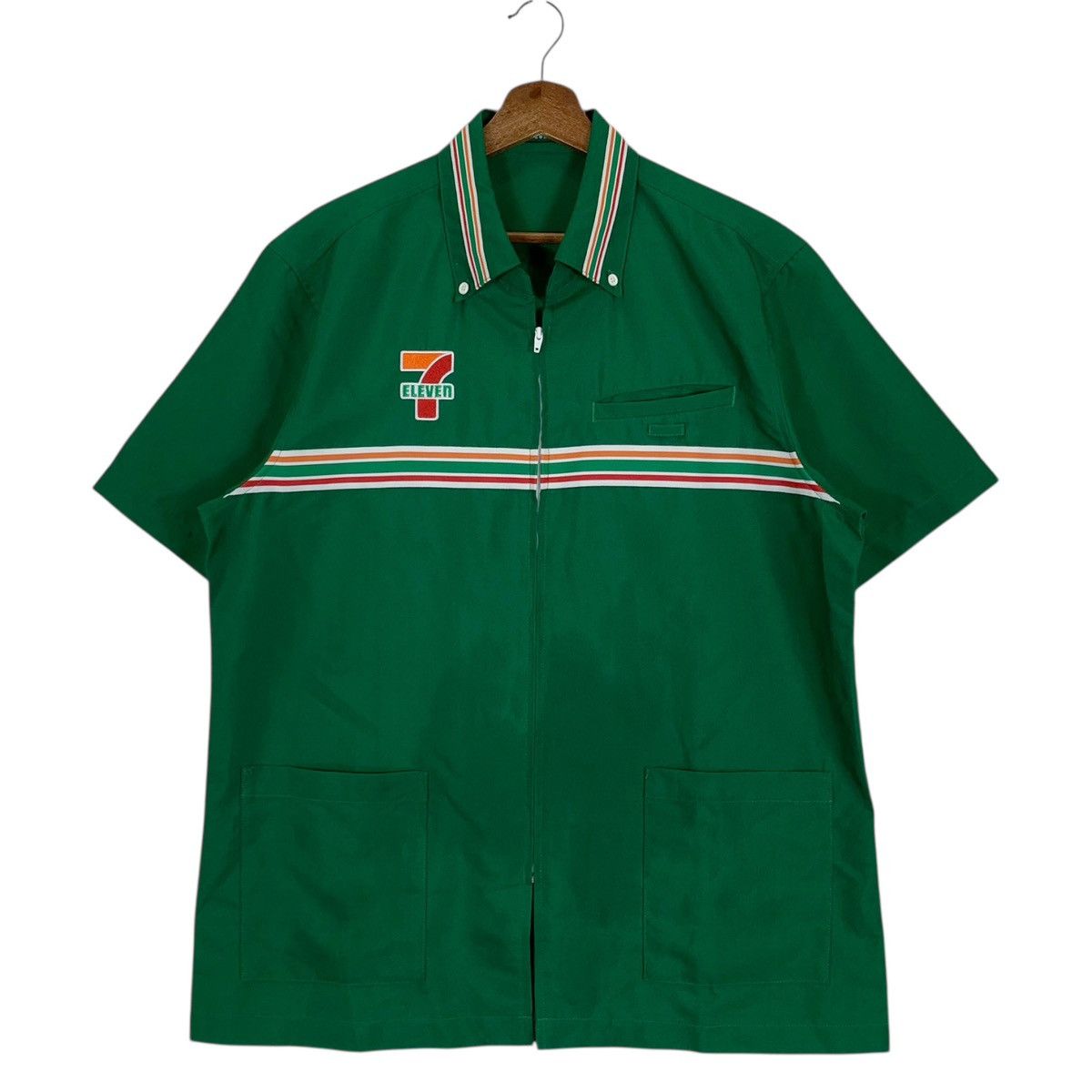 Vintage Vintage 7-Eleven Short Sleeve Zipper Shirt Size US XL / EU 56 / 4 - 1 Thumbnail
