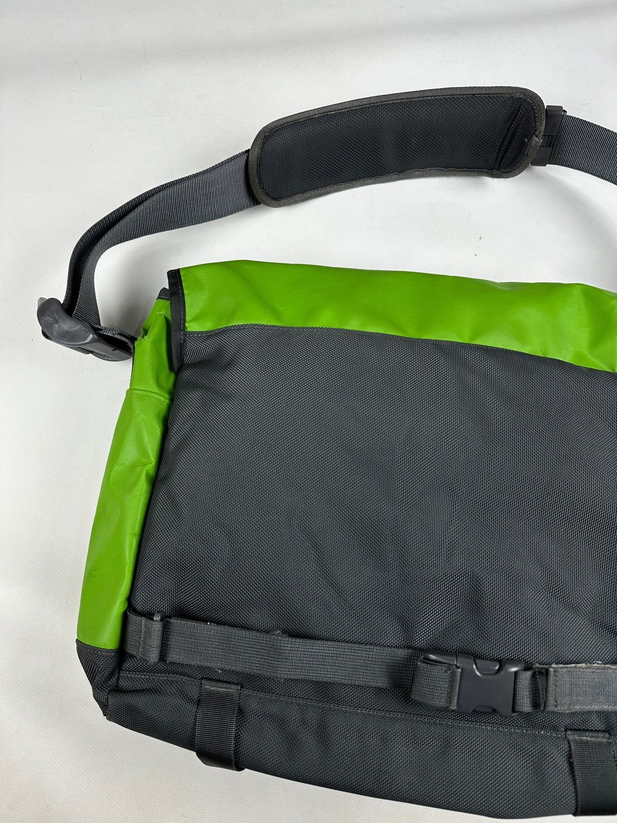 The North Face Vintage The North Face Green Crossbody Messenger Bag Size ONE SIZE - 18 Thumbnail