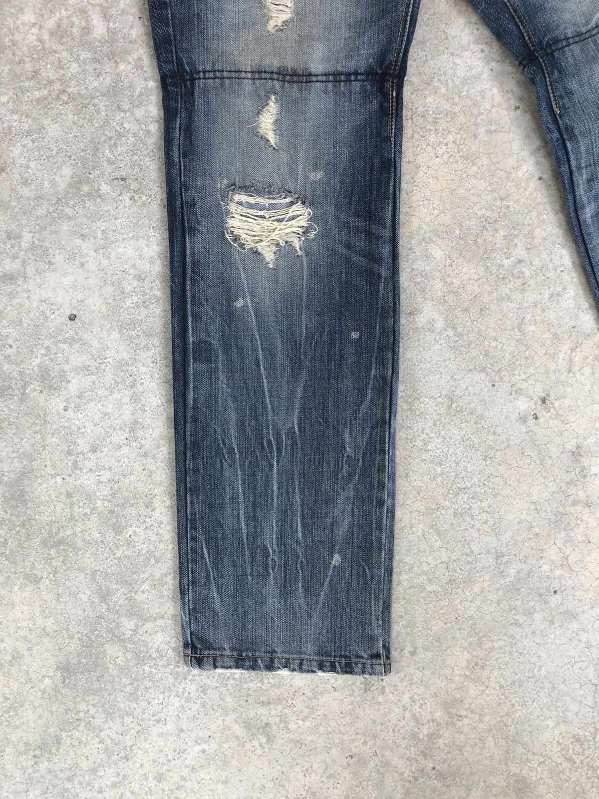 PPFM PPFM Double Waist Distressed Jeans Size US 31 - 6 Thumbnail