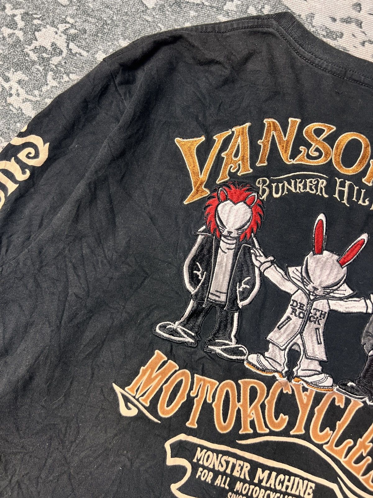 Vanson Leathers Vanson Death Rabbit Embroided Ls Tshirt Size US XL / EU 56 / 4 - 6 Thumbnail