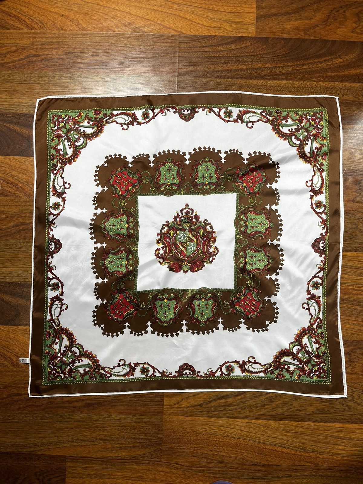 Designer Vintage Japanese Scarf with Ornate Pattern Size ONE SIZE - 2 Thumbnail