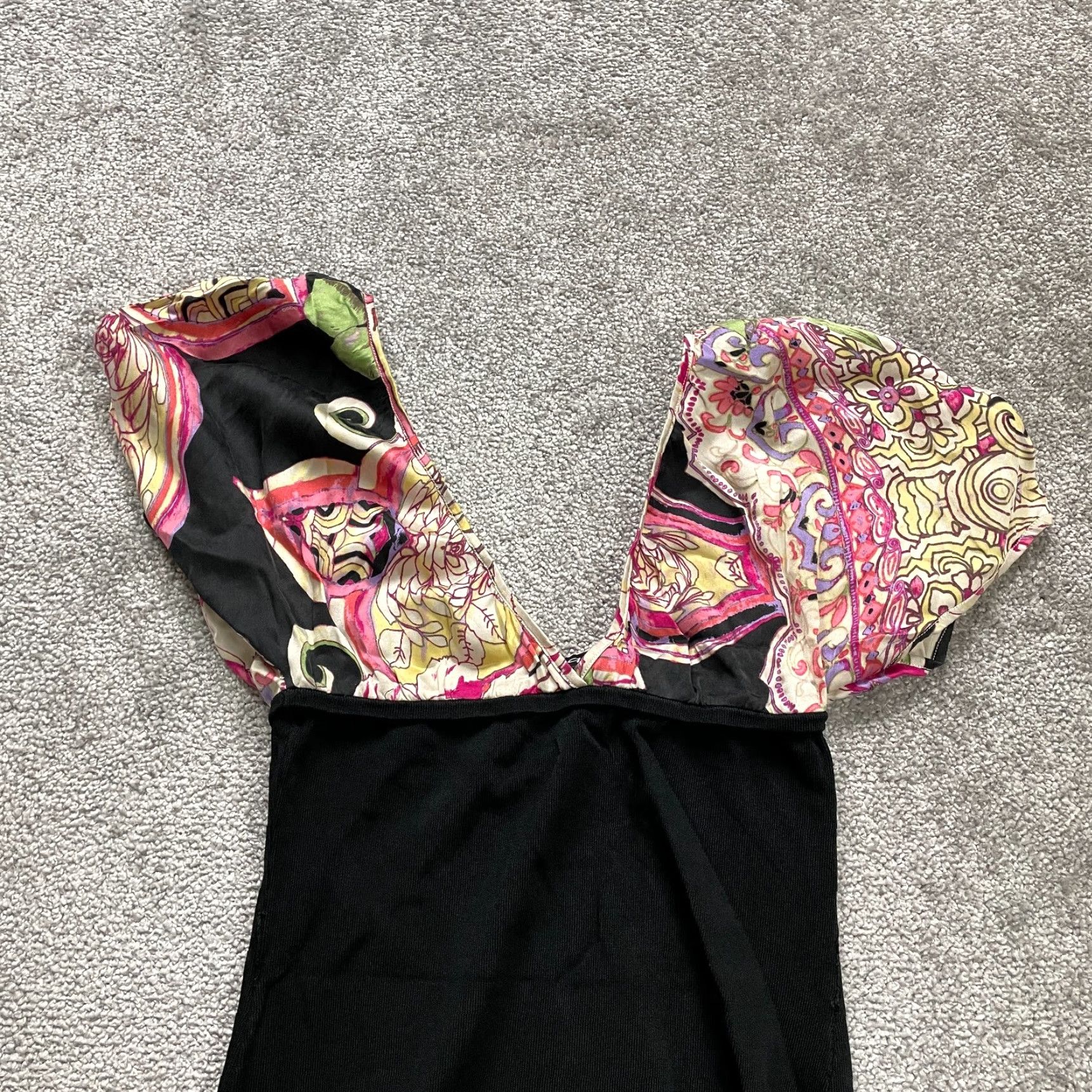 Bebe bebe Bodycon Dress Brand: bebe Small S Black Floral Knee Length V-Neck Casual Sleeve Short Sleeve Women’s Fashion Dress Size S / US 4 / IT 40 - 3 Thumbnail