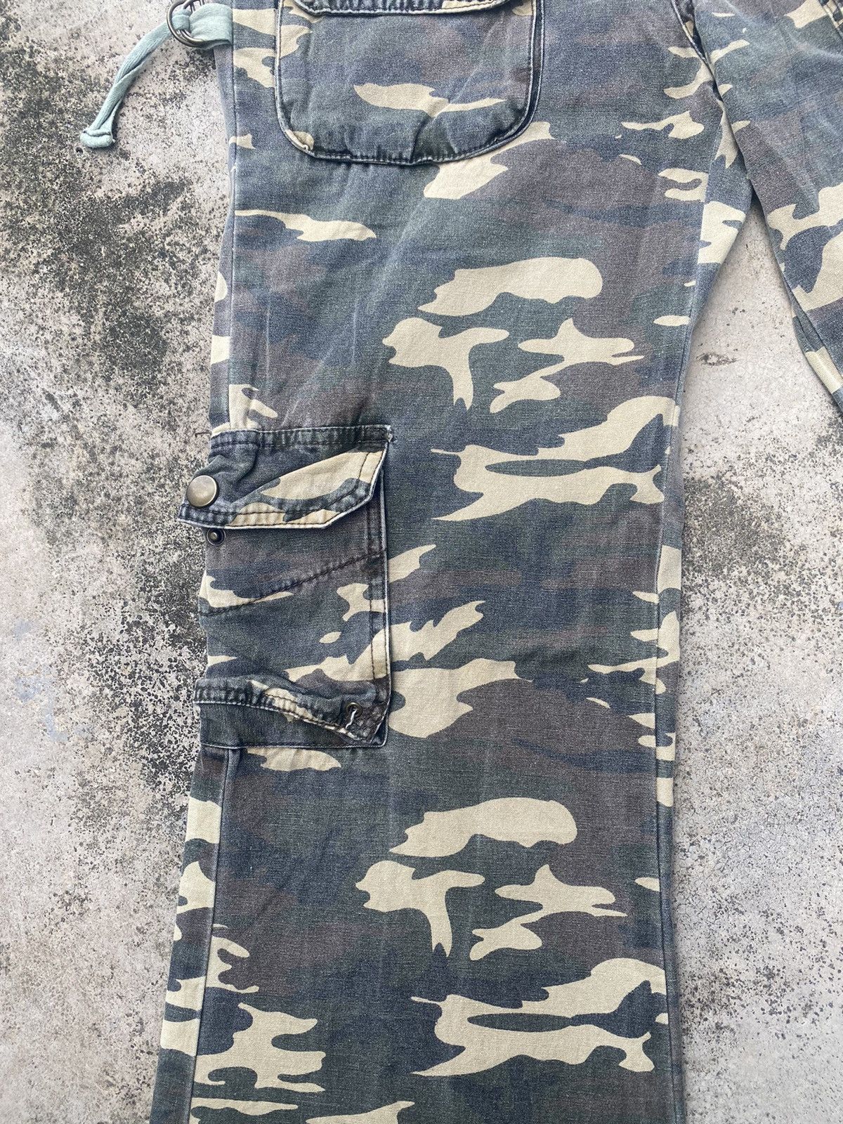 If Six Was Nine × Japanese Brand Flare Jeans Camo Cargo Bondage Bush Pants Low Rise Size US 29 - 7 Thumbnail