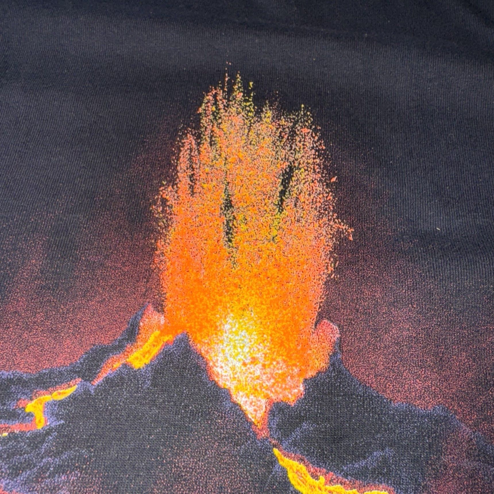 Vintage VINTAGE Kona Hawaii Volcano Explosion Lava T Shirt Mens XL 90s Palm Black Cotton Sutton’s Sportswear Regular Adults Mens Size US XL / EU 56 / 4 - 3 Thumbnail