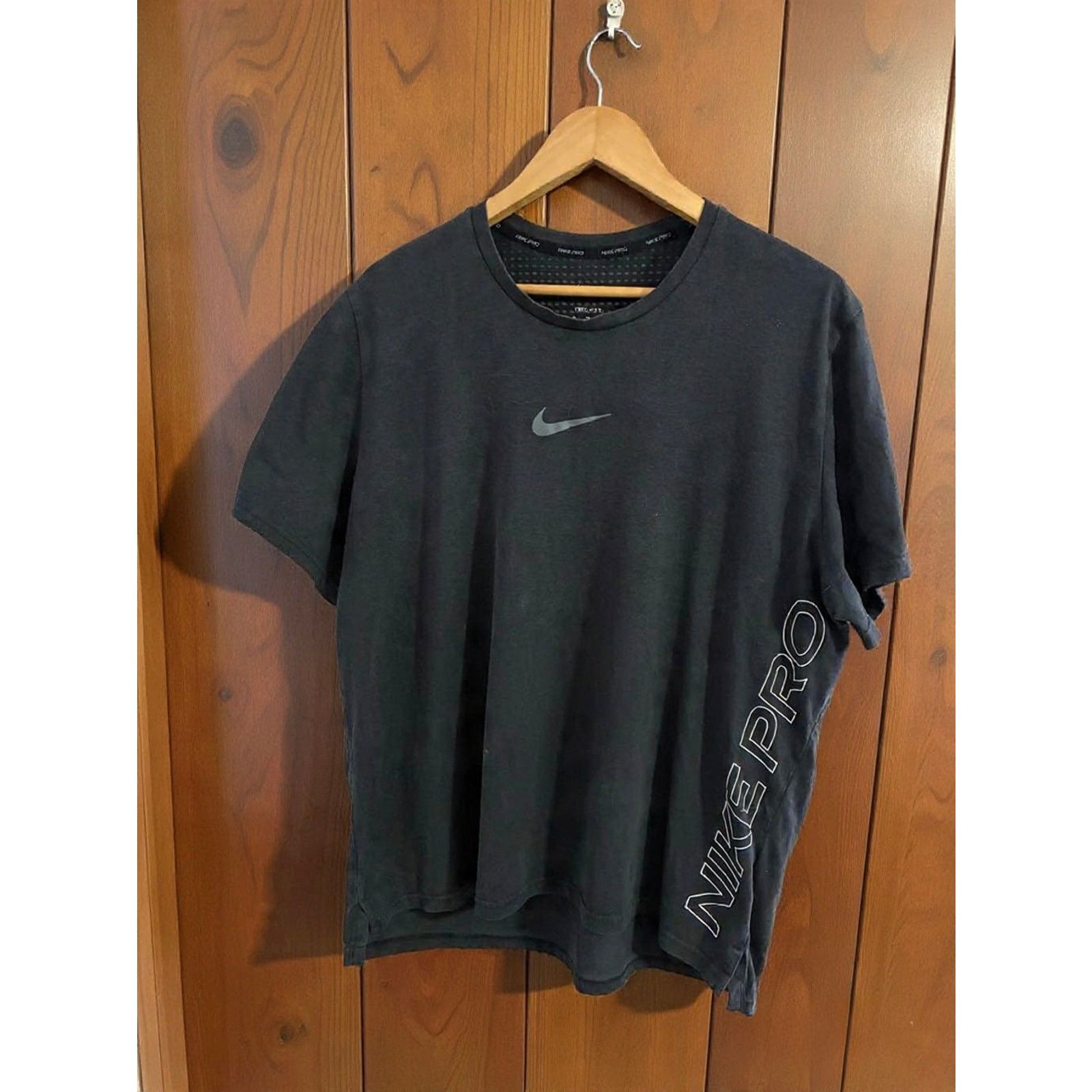 Nike NIKE PRO DRI FIT BURNOUT TRAINING GYM SHORT SLEEVE TOP Size US XL / EU 56 / 4 - 2 Thumbnail
