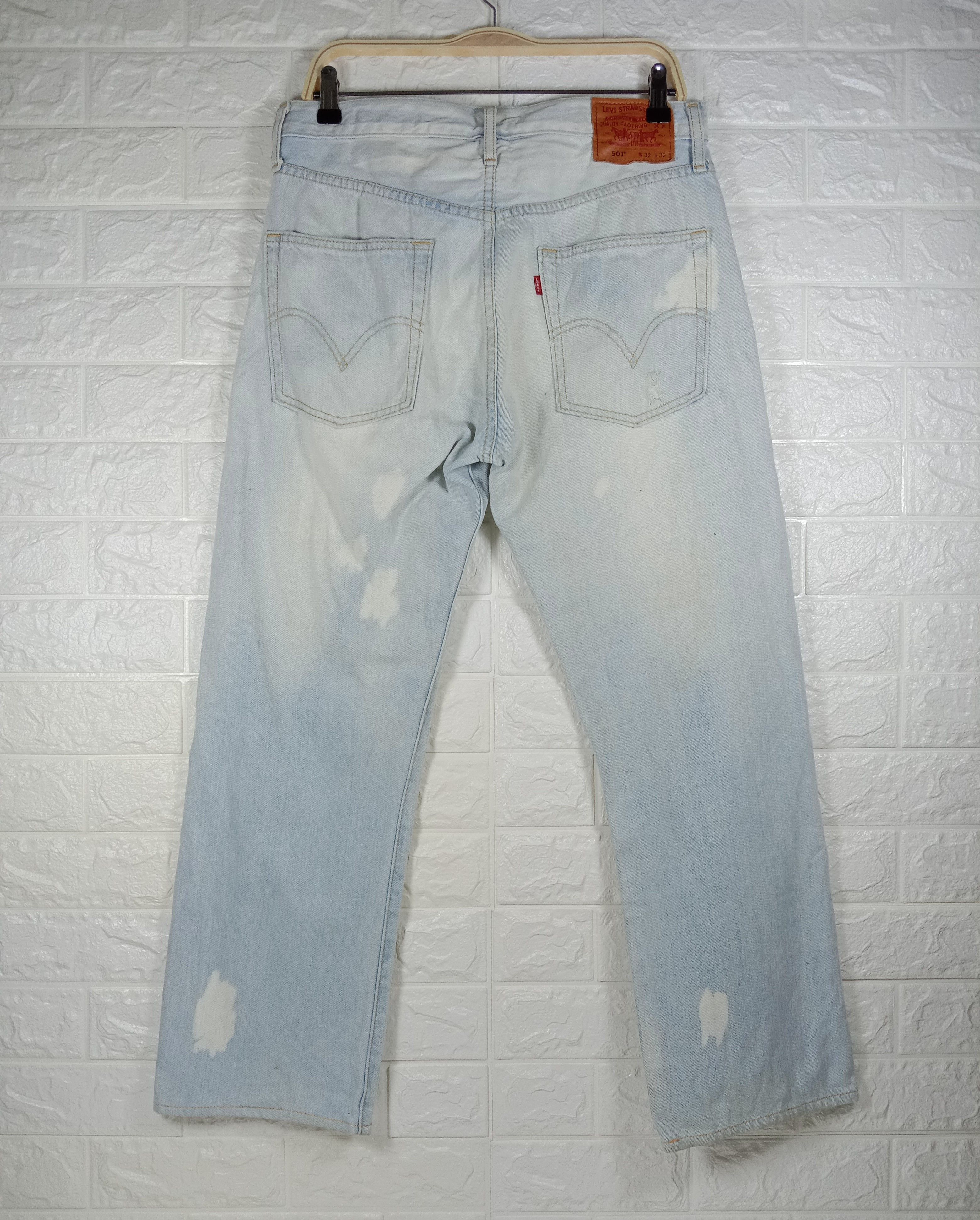 Levi's Vintage Levi’s 501 Jeans Light Wash Bleach Denim Size US 32 / EU 48 - 5 Thumbnail