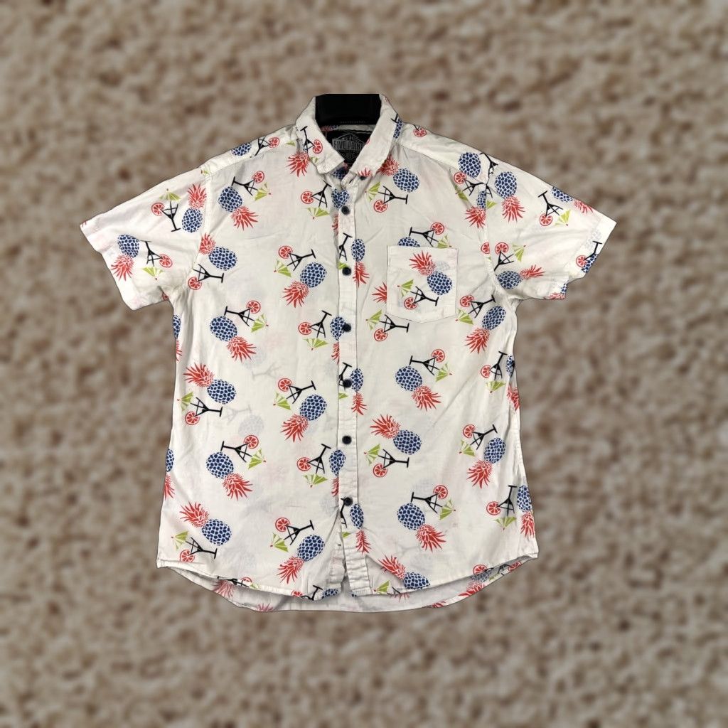 Vintage Ultimate Shirt Shirt Men Medium White Five Points Industries All Over Print Cocktails Pineapple Hawaiian Resort Vacation Luau Aloha 90s? Size US S / EU 44-46 / 1 - 1 Thumbnail