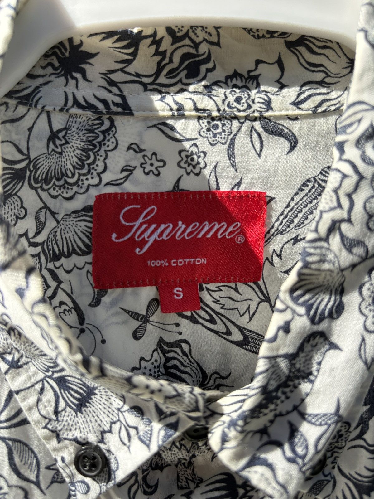 Supreme Supreme printed white shirt Size US S / EU 44-46 / 1 - 5 Thumbnail