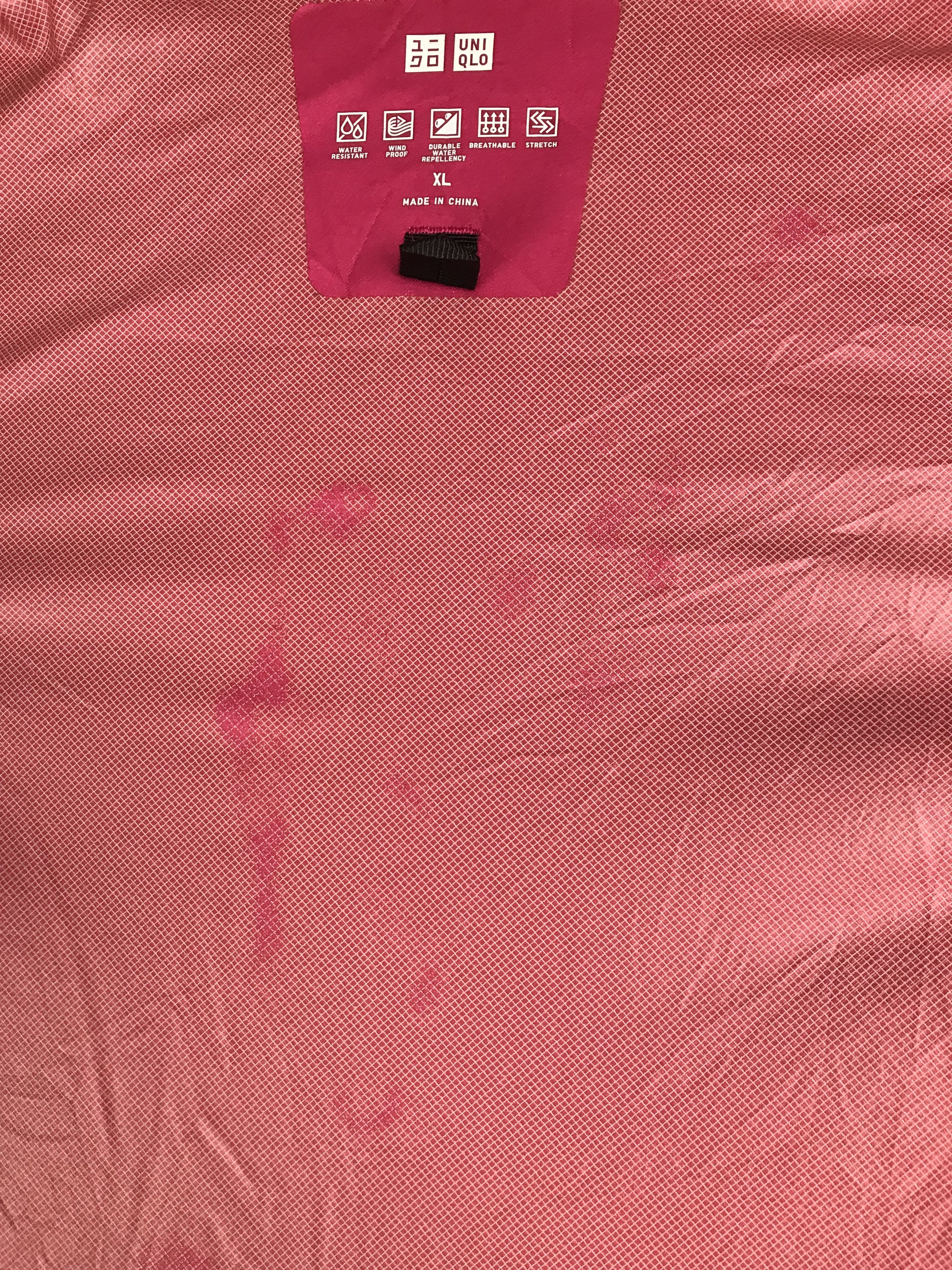 Uniqlo Original Uniqlo Waterproof Size US XL / EU 56 / 4 - 6 Thumbnail