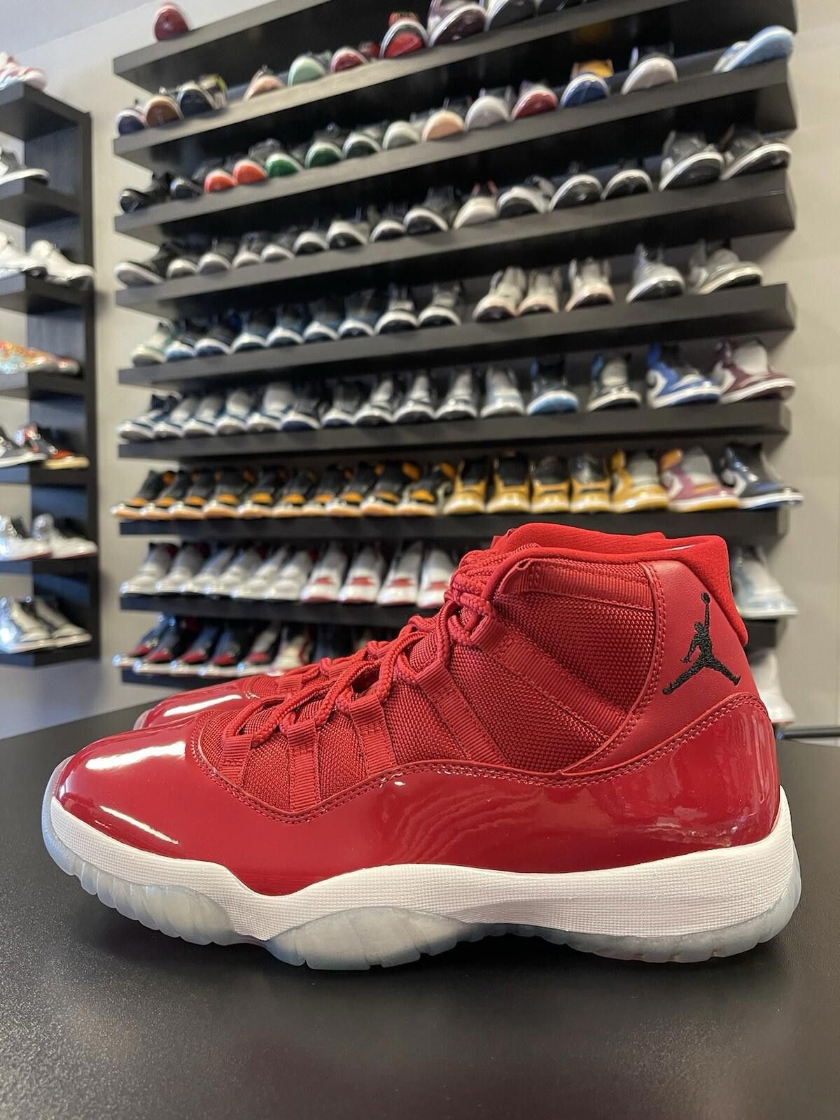 Jordan Brand Size 10 - Air Jordan 11 Retro "WIN LIKE 96" Brand New Size US 10 / EU 43 - 1 Thumbnail