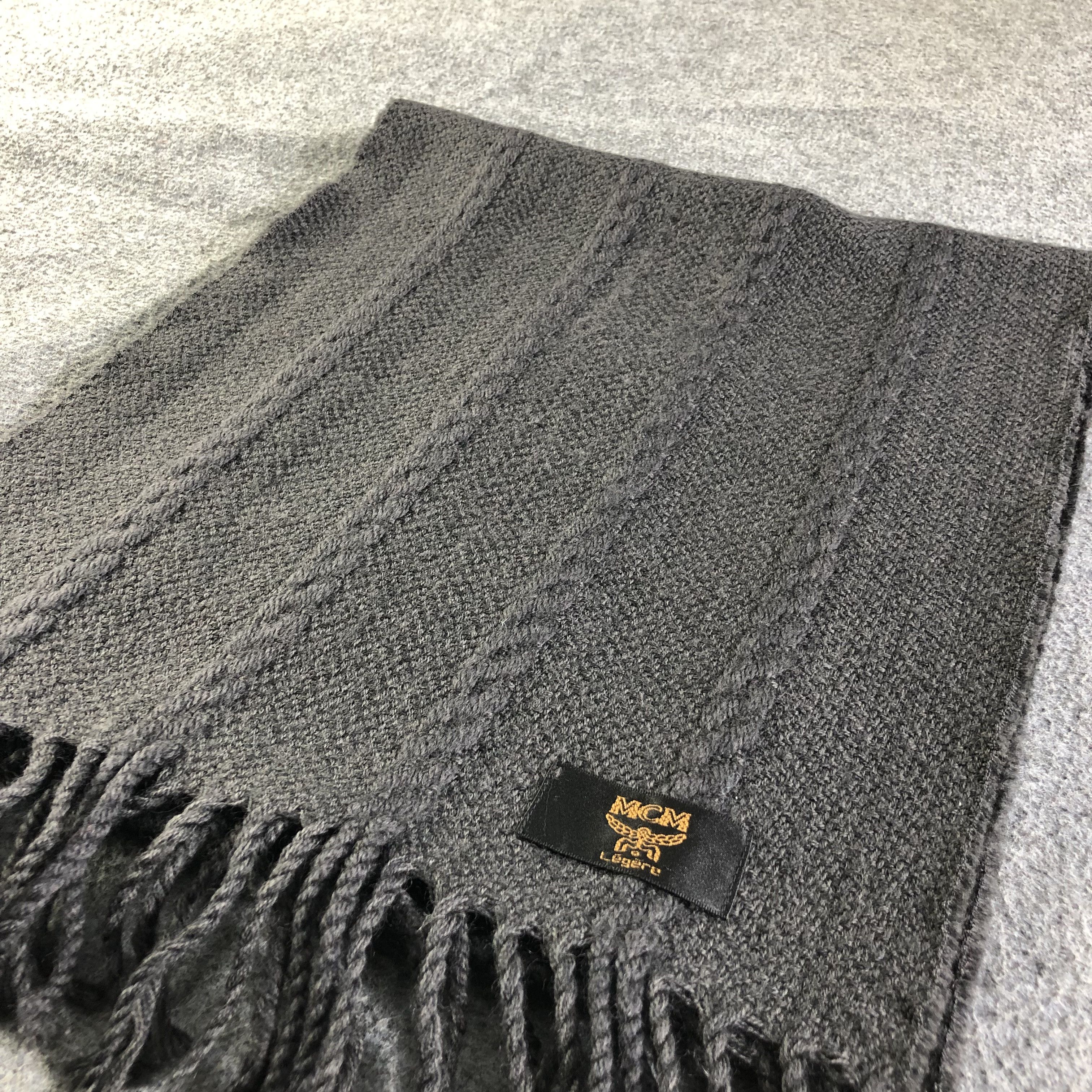 MCM MCM Cable Knit Wool Scarf Muffler V1925 Size ONE SIZE - 4 Thumbnail
