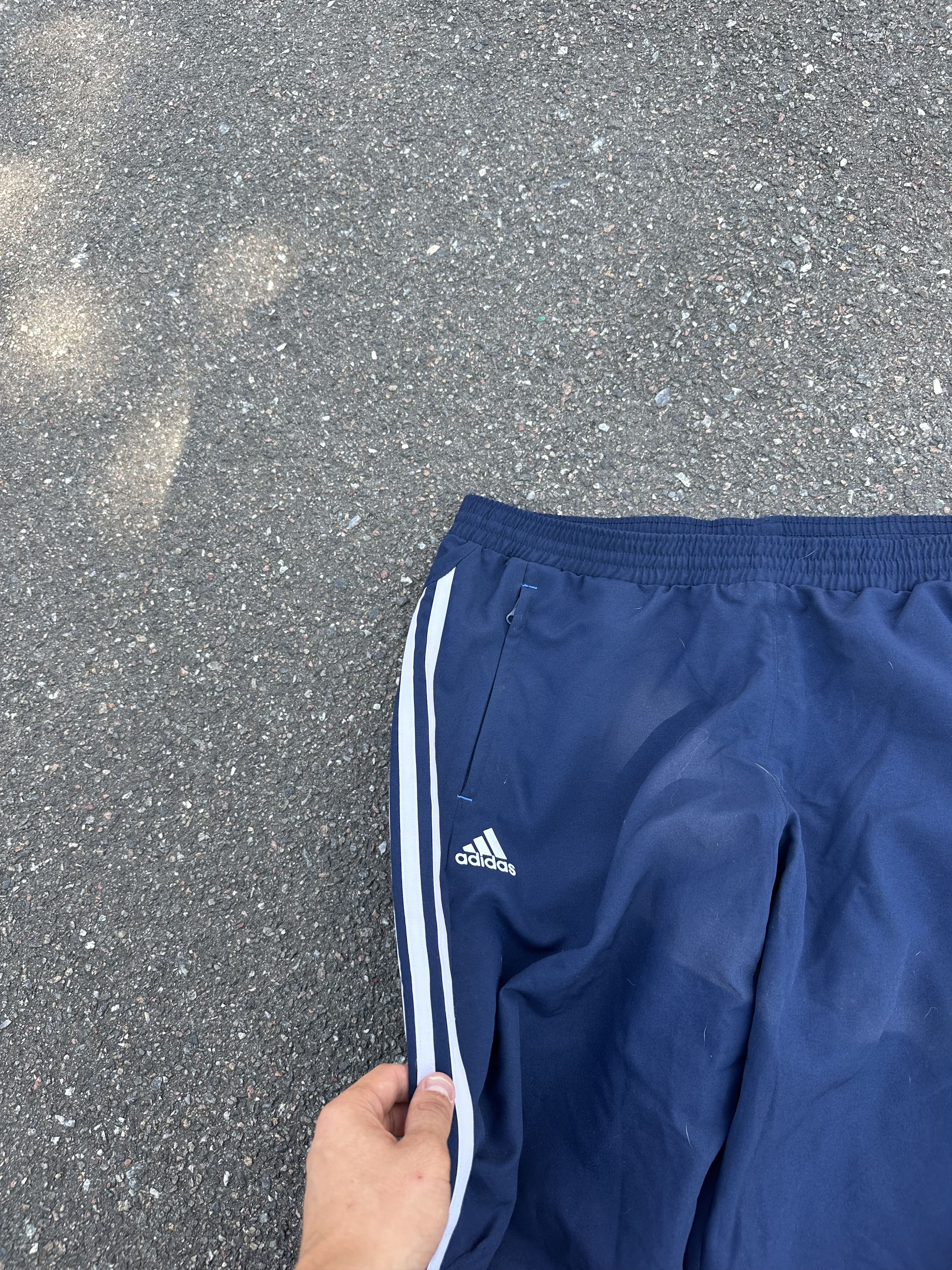 Adidas Adidas Nylon Trackpants Size US 34 / EU 50 - 5 Thumbnail