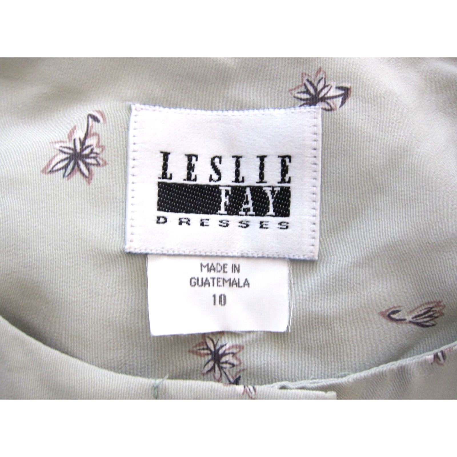 Vintage VINTAGE Leslie Fay Green Floral Short Sleeve Pleated Secretary Dress 10 Size 32" / US 10 / IT 46 - 4 Thumbnail