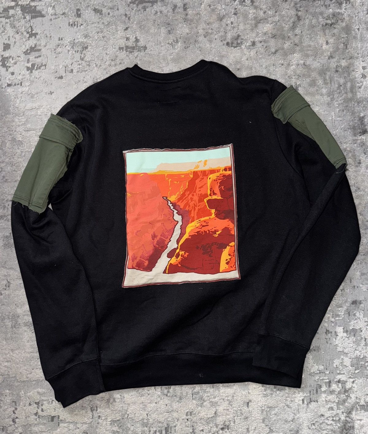 Champion Custom Champion Multi Pocket Distressed Crewneck Sweatshirt Size US XL / EU 56 / 4 - 2 Thumbnail