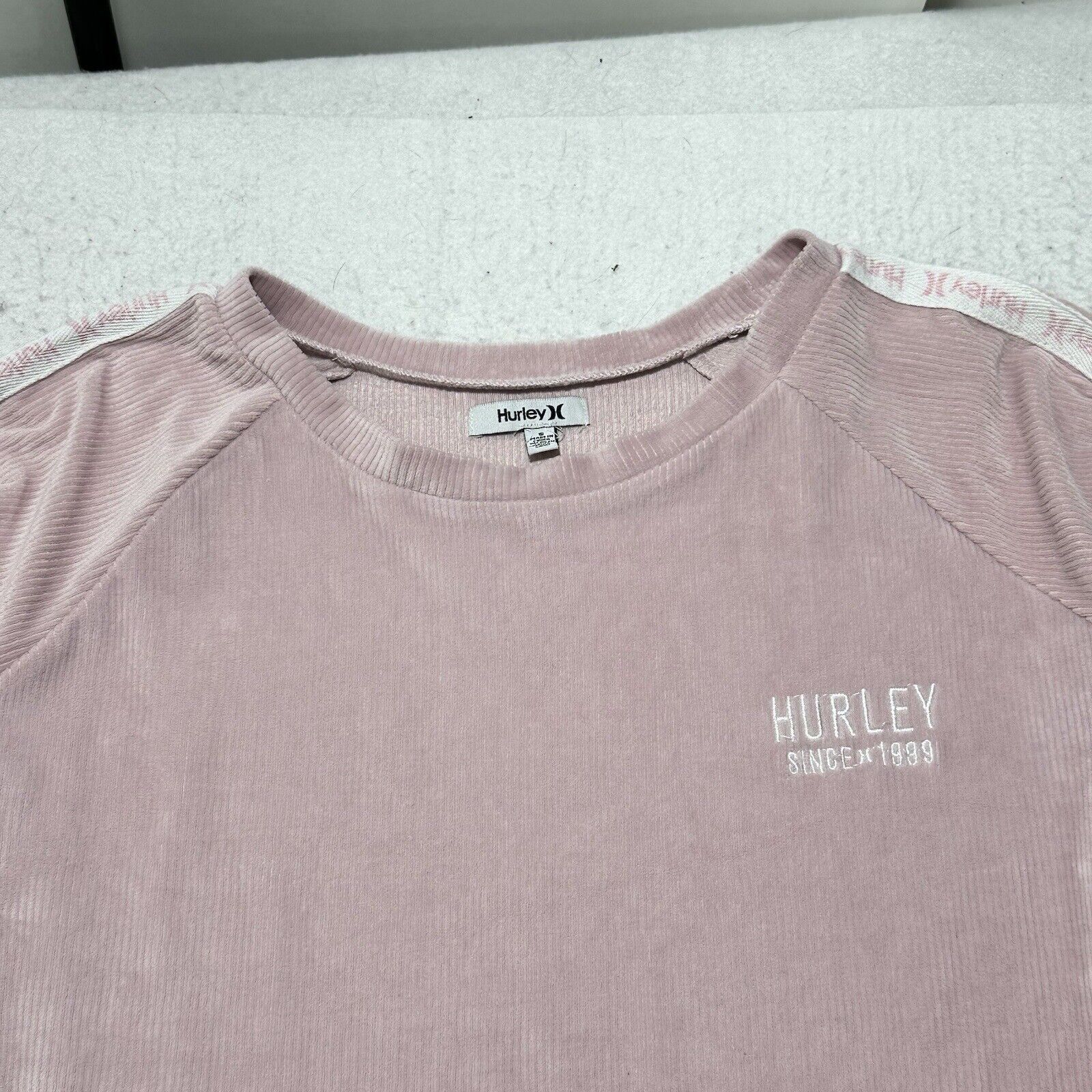 Hurley Hurley Small Velour Crewneck Sweatshirt Light Pink + White Size S / US 4 / IT 40 - 2 Thumbnail