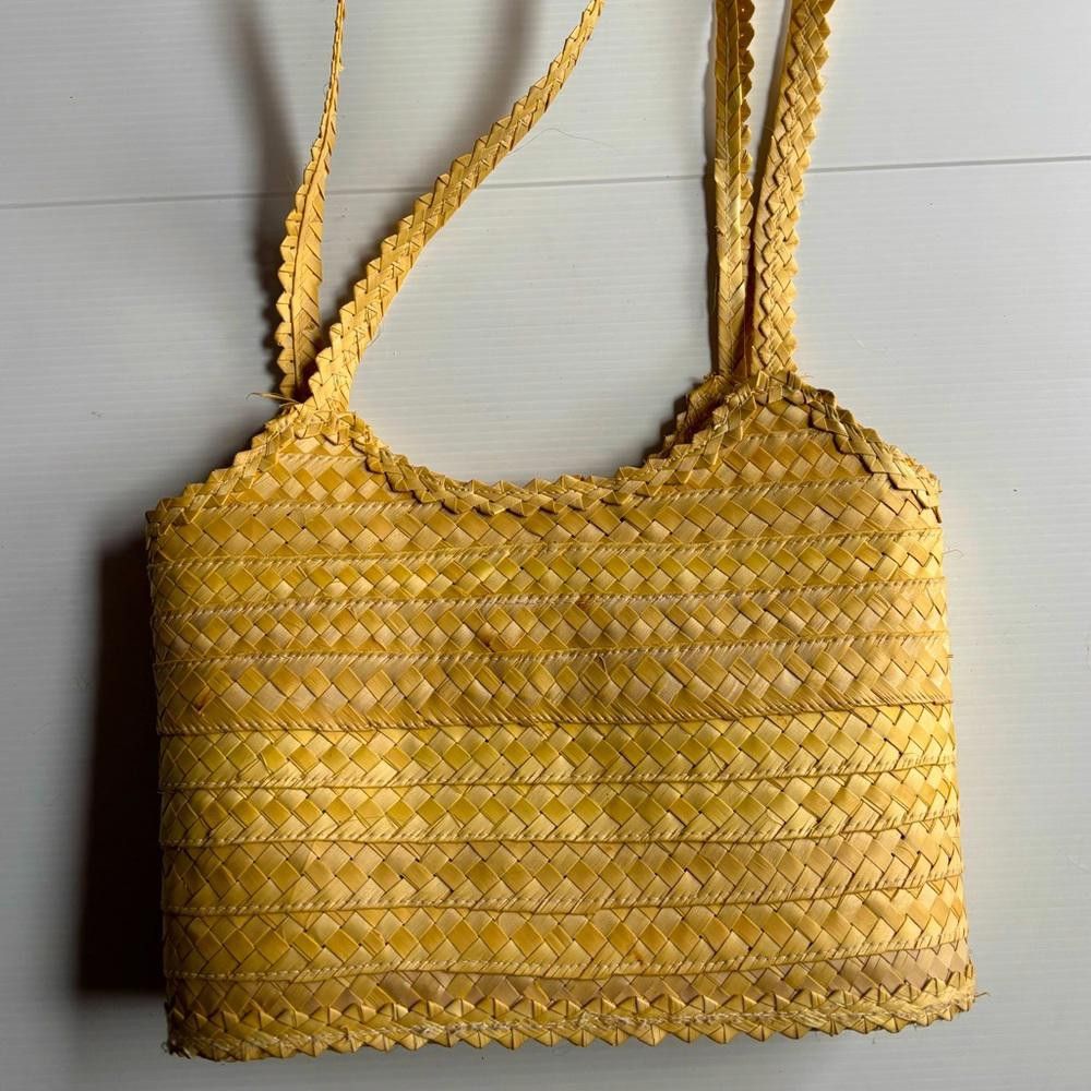 Designer Vintage Hawaiian Handmade Woven Handbag 9x7 Inches Size ONE SIZE - 3 Thumbnail
