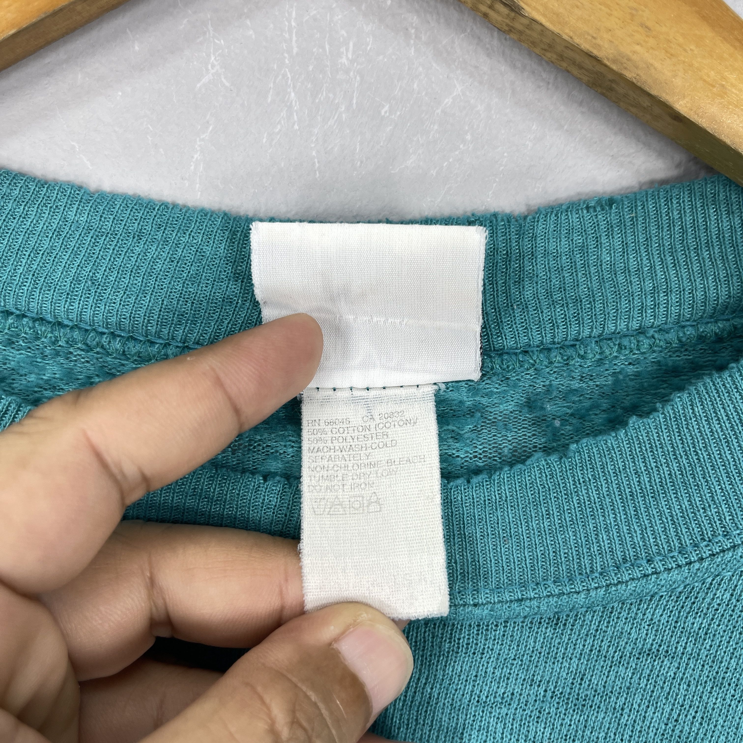 Vintage Vintage 1990s Plain Green Distressed Sweatshirt Made In Usa Size US L / EU 52-54 / 3 - 10 Thumbnail
