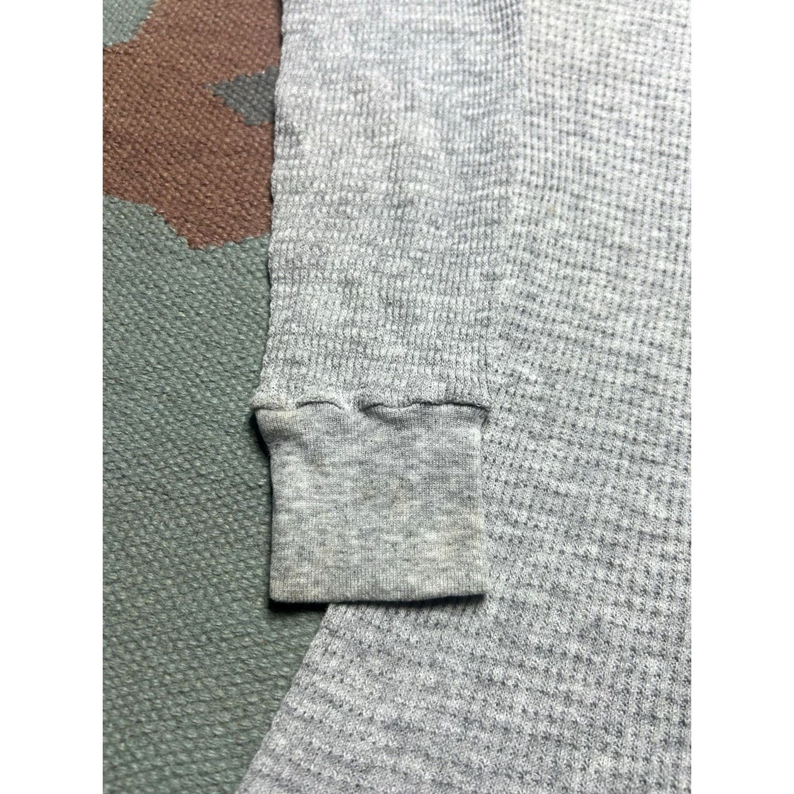 Vintage VINTAGE 70s 80s waffle knit thermal shirt gray base layer women’s XL Shirt Womens XL Gray 70s 80s Vintage Thermal Shirt Size XL / US 12-14 / IT 48-50 - 2 Thumbnail