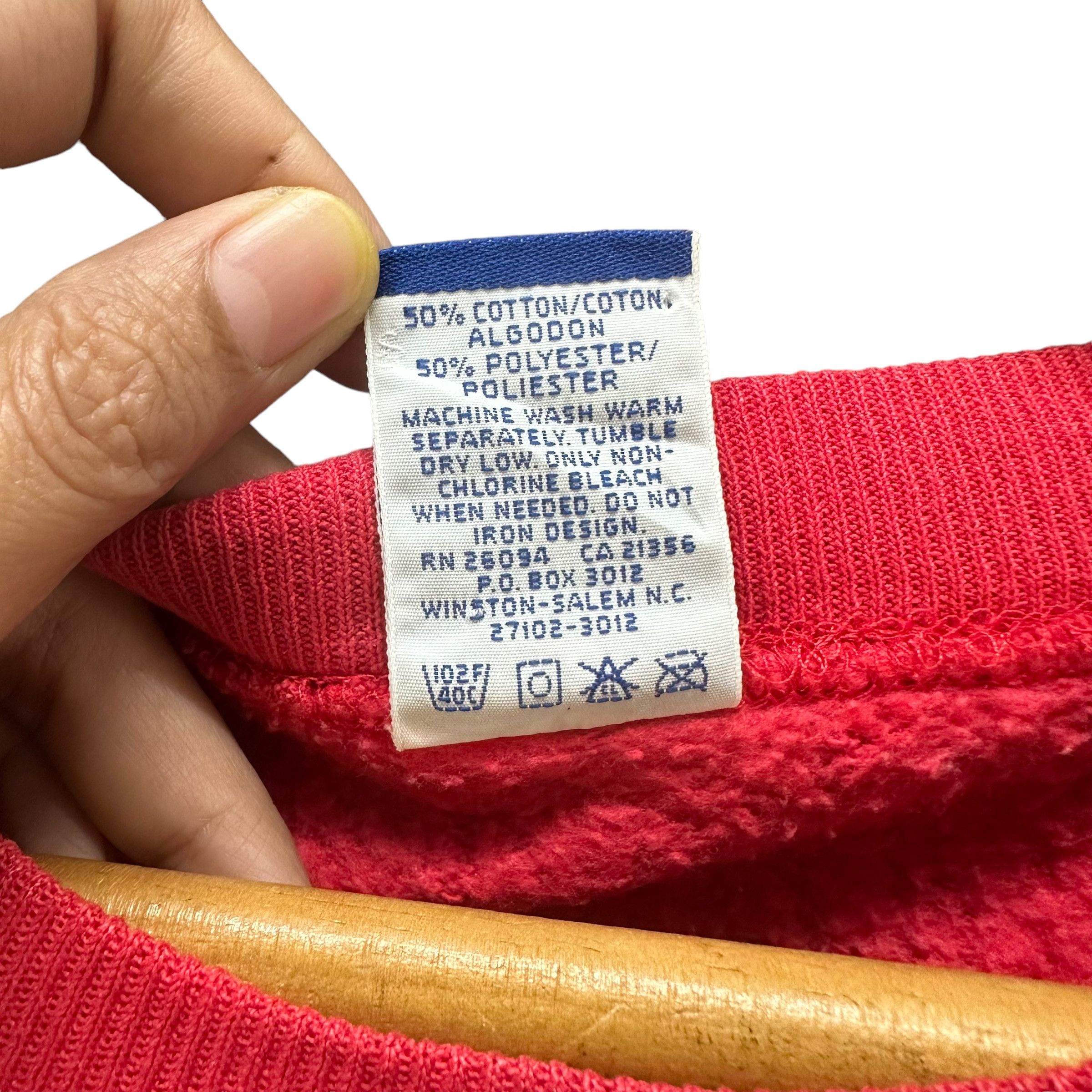 Champion VINTAGE CHAMPION NFL LOGO RED SWEATSHIRTS #8661-019 Size US L / EU 52-54 / 3 - 9 Thumbnail