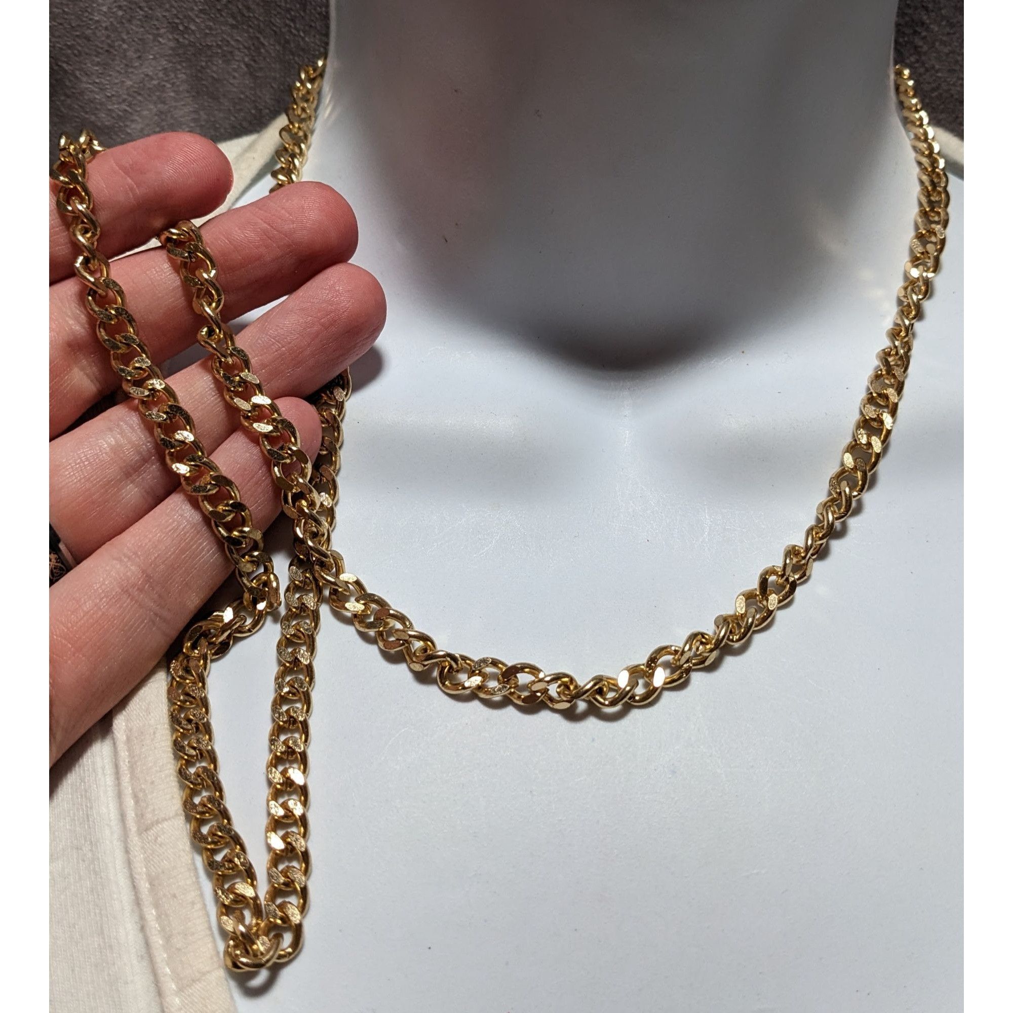 Other Classic Bright Gold Chain Necklace Size ONE SIZE - 9 Thumbnail