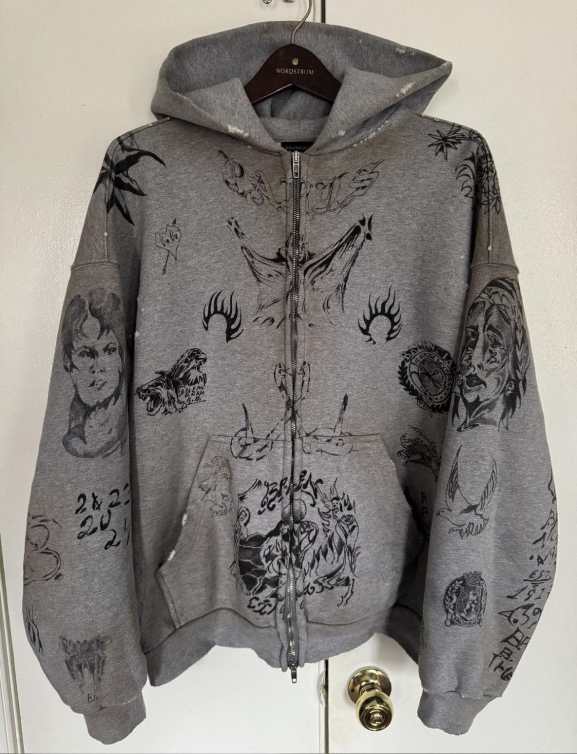 【BALENCIAGA】Tattoo メルトンジップフーディー BALENCIAGA】Tattoo メルトンジップフーディー (BALENCIAGA