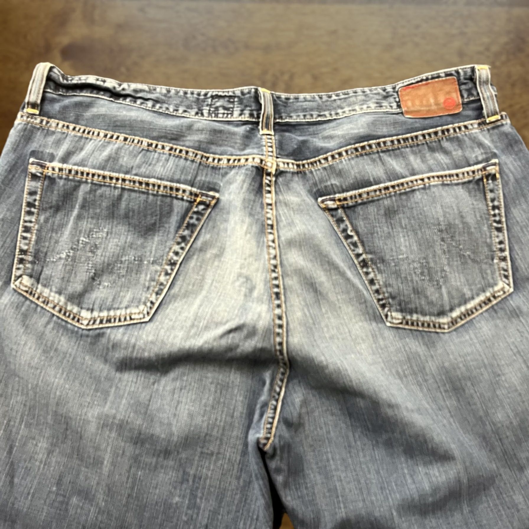 Nordstrom AG Adriano Goldschmied The Symbol Jeans Mens 40x32 Blue Denim Nordstrom Casual Jeans Straight Regular Mens 40x32 Blue Denim Size US 38 / EU 54 - 1 Thumbnail