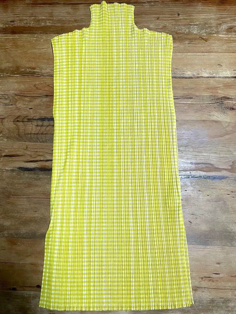 Issey Miyake Issey Miyake size:one size Yellow pleated vest Size M / US 6-8 / IT 42-44 - 1 Thumbnail