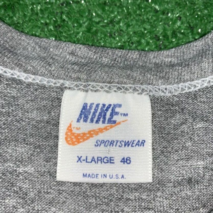 Nike VINTAGE Nike T-Shirt XL Gray Short Sleeve Crew Neck Graphic Tee 1980s Jordan 1 Chicago Bred Mens Size US XL / EU 56 / 4 - 6 Thumbnail