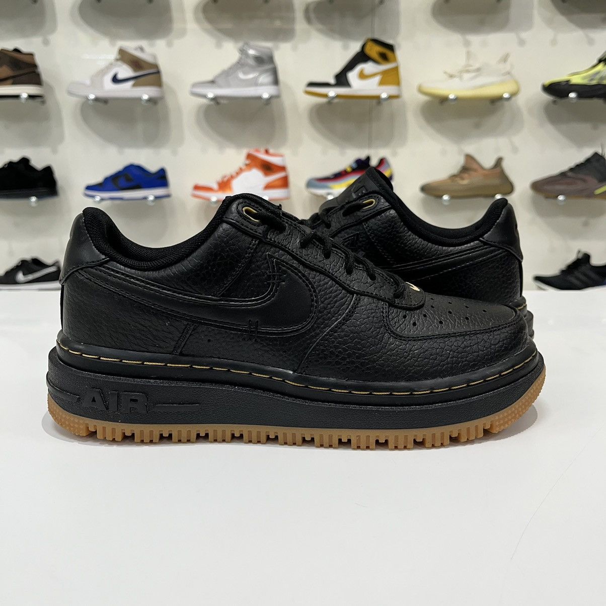 Nike Nike Air Force 1 Low Luxe Black Gum Size US 6.5 / EU 39-40 - 1 Thumbnail