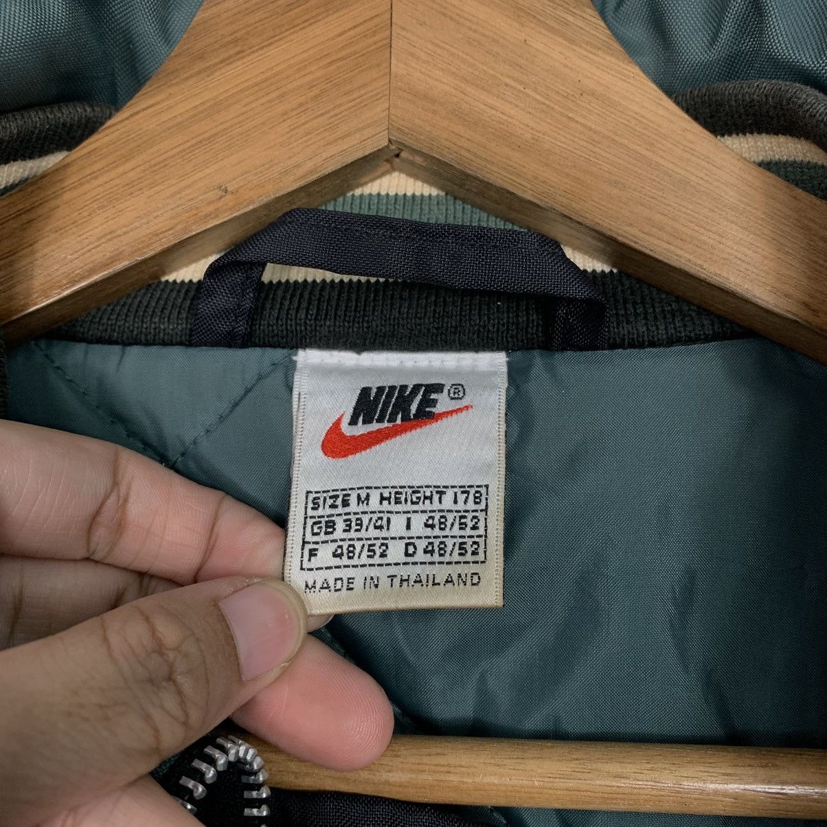 Nike Vintage Nike Swoosh Big Logo Quilted Jacket Size US M / EU 48-50 / 2 - 16 Thumbnail