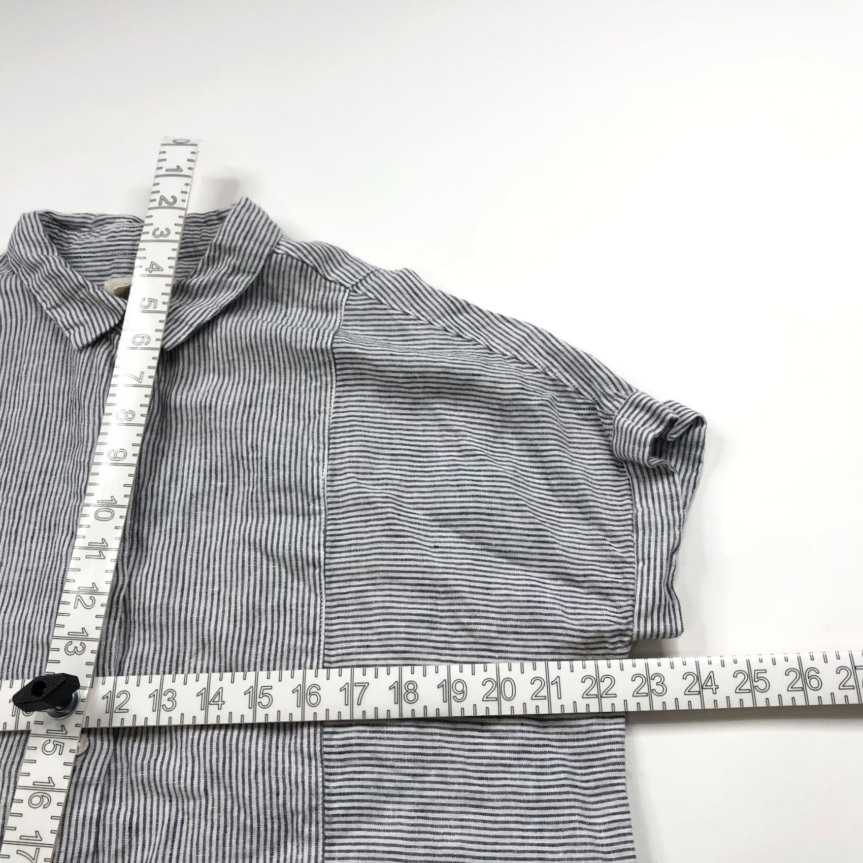 Christian Siriano Christian Siriano Shirt Medium 100% Linen Button Short Sleeve Striped Blue Women Size M / US 6-8 / IT 42-44 - 3 Thumbnail
