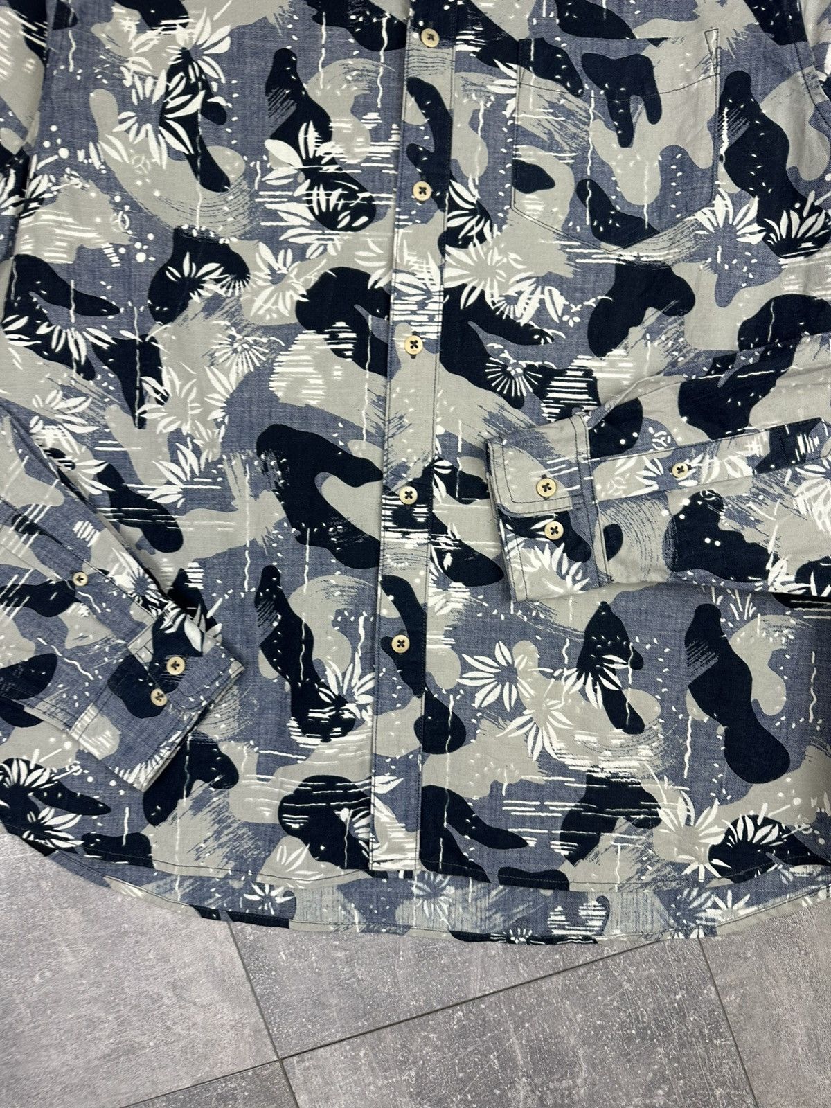 DENHAM Vintage Luxury Denham Shirts Button Up Flover Print Size US XL / EU 56 / 4 - 5 Thumbnail