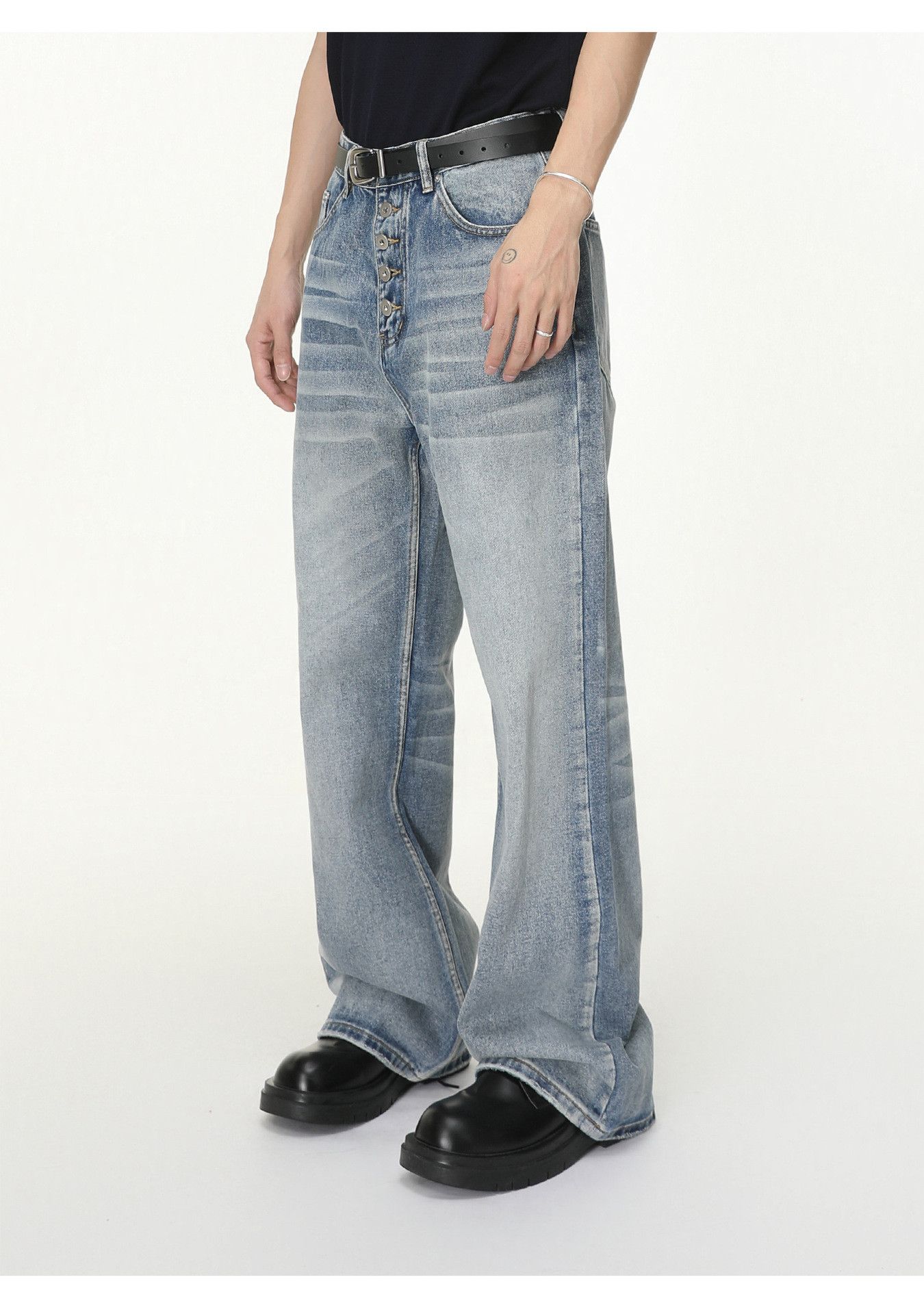 Japanese Brand Men's multi-button loose-fitting washed flared jeans Size US 32 / EU 48 - 5 Thumbnail