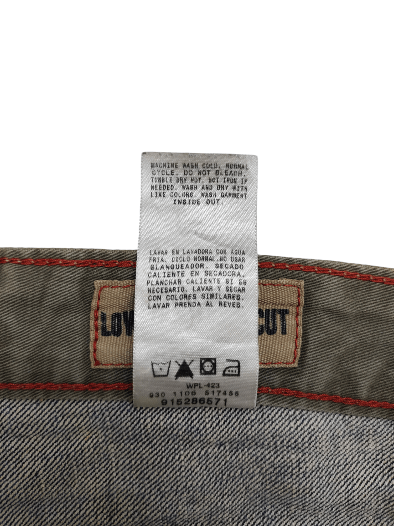 Vintage Y2k Levis Signature Clawmark Low Loose Bootcut Jeans