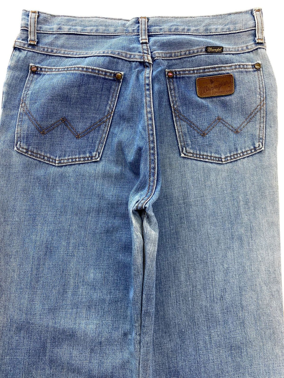 Wrangler Wrangler Light Wash Style Straight Leg Jeans Size US 30 / EU 46 - 4 Thumbnail