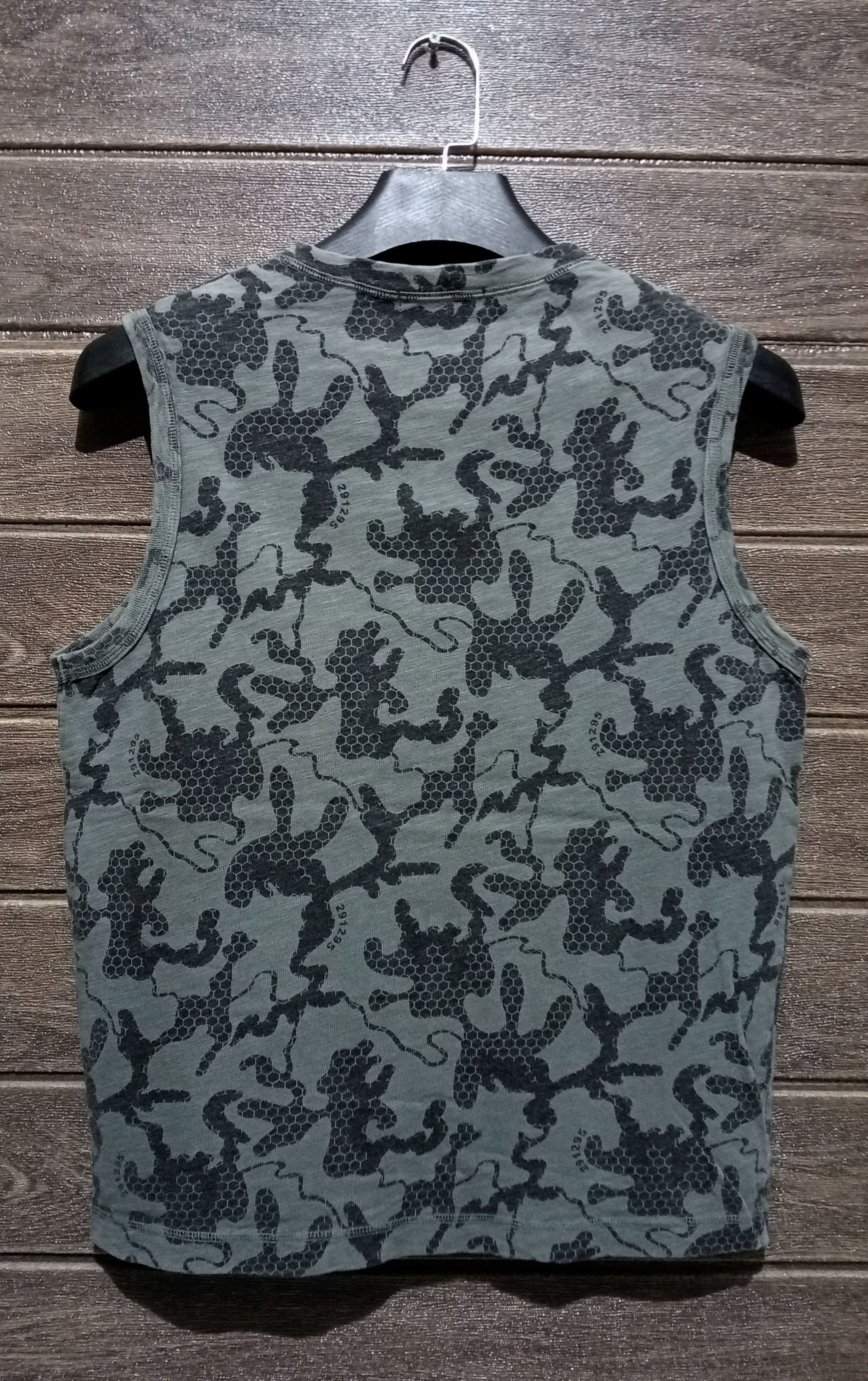 Japanese Brand Vintage 291295 Homme Camo Tank Top Japan Size US M / EU 48-50 / 2 - 10 Thumbnail