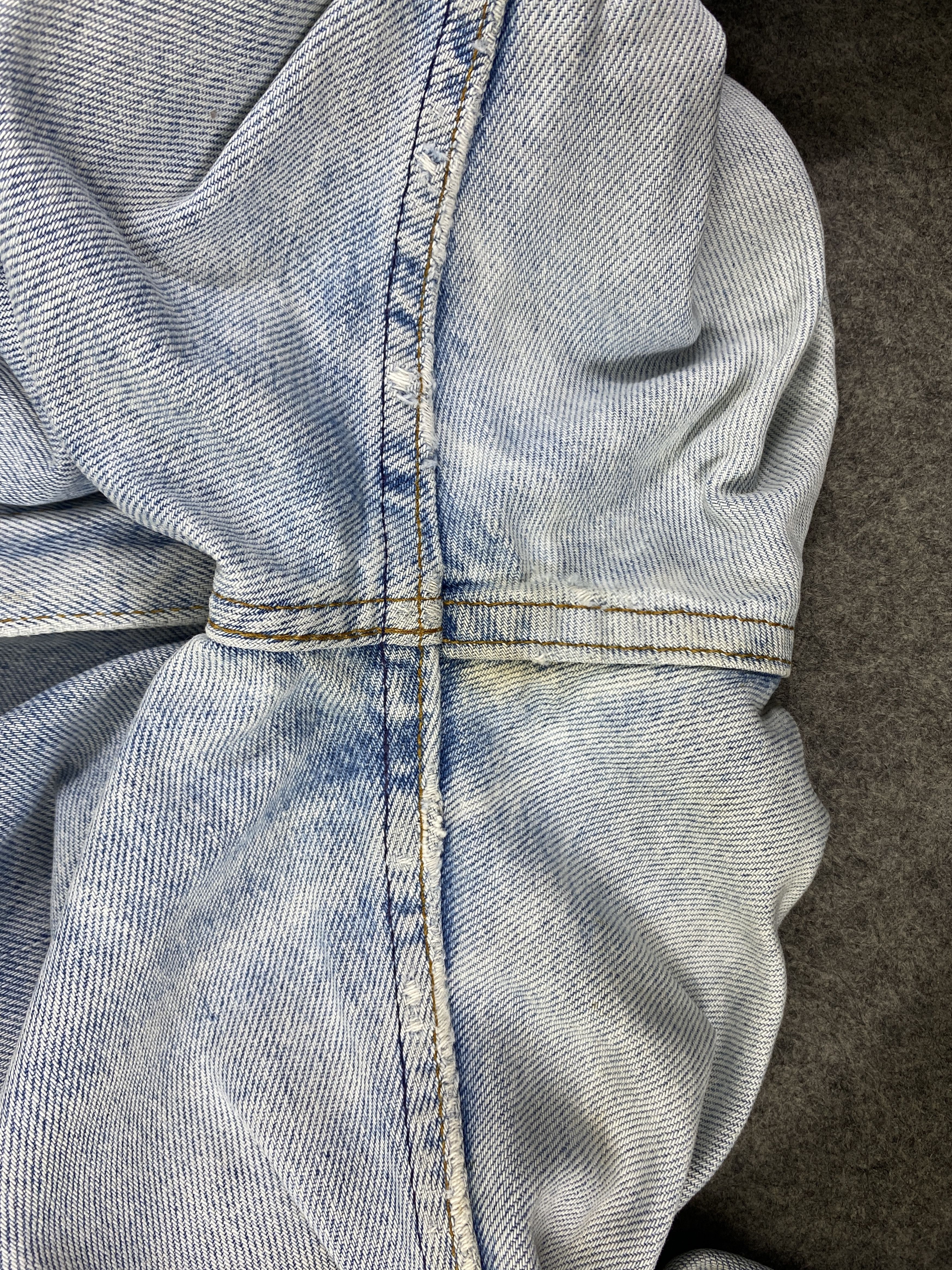 Levi's Light Blue Wash Vintage Levi's USA Jeans 28x27 - JN3376 Size US 28 / EU 44 - 12 Thumbnail