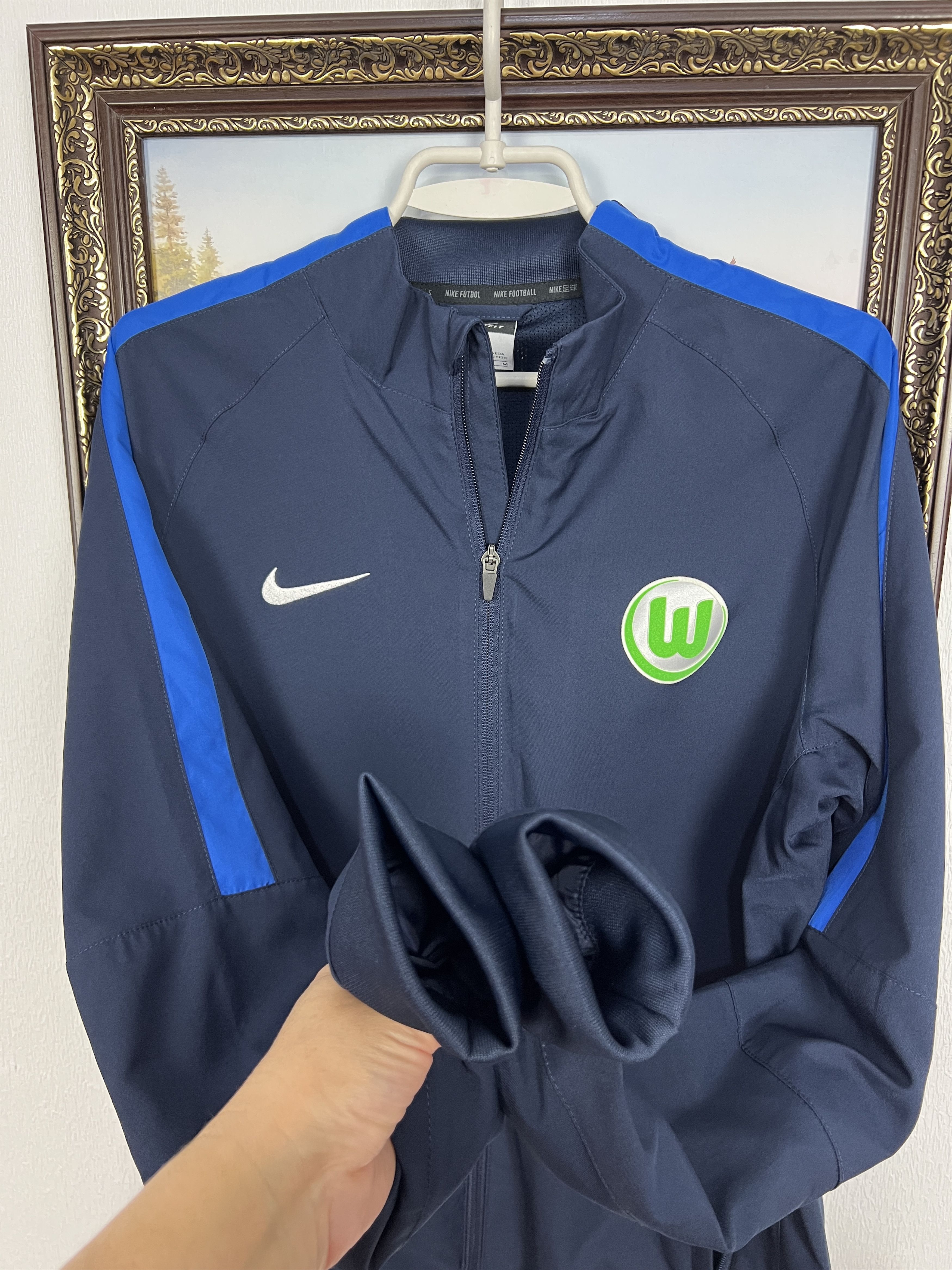 Nike Vintage Nike Wolfsburg Football Jacket Soccer Blue Track Size US M / EU 48-50 / 2 - 8 Thumbnail