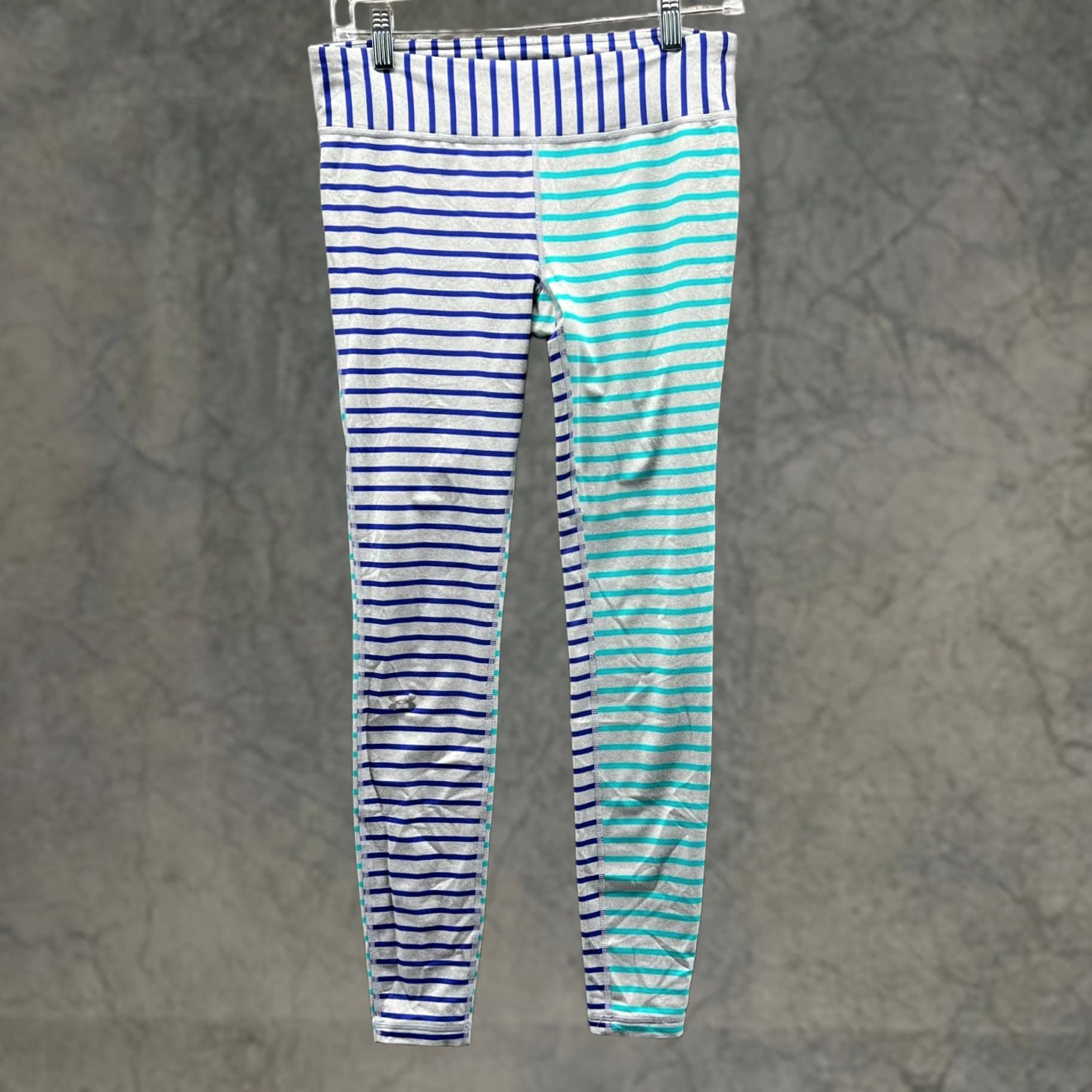 Under Armour Under Armour Legging Women Medium Gray Striped HeatGear Fitted High Rise Stretch Size 32" / US 10 / IT 46 - 1 Thumbnail