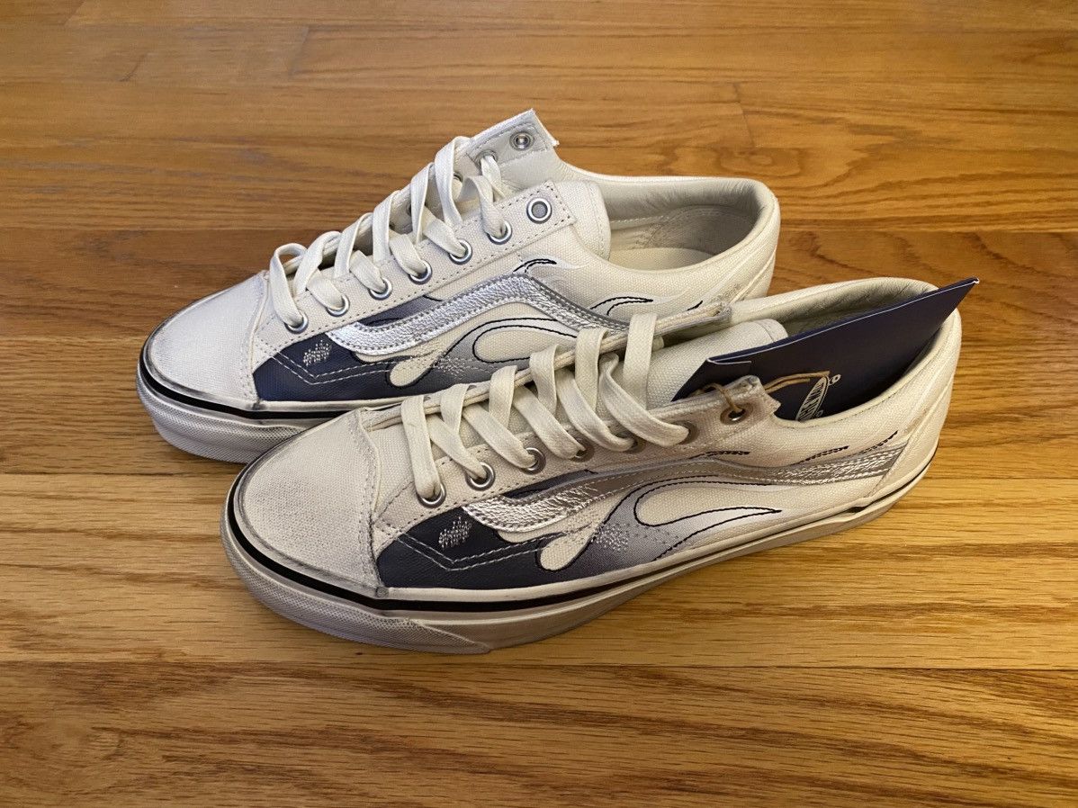 Vans Vans Old Skool 36 Archive Flame White VN000D9RCCZ Size 8 Size US 8 / EU 41 - 2 Thumbnail