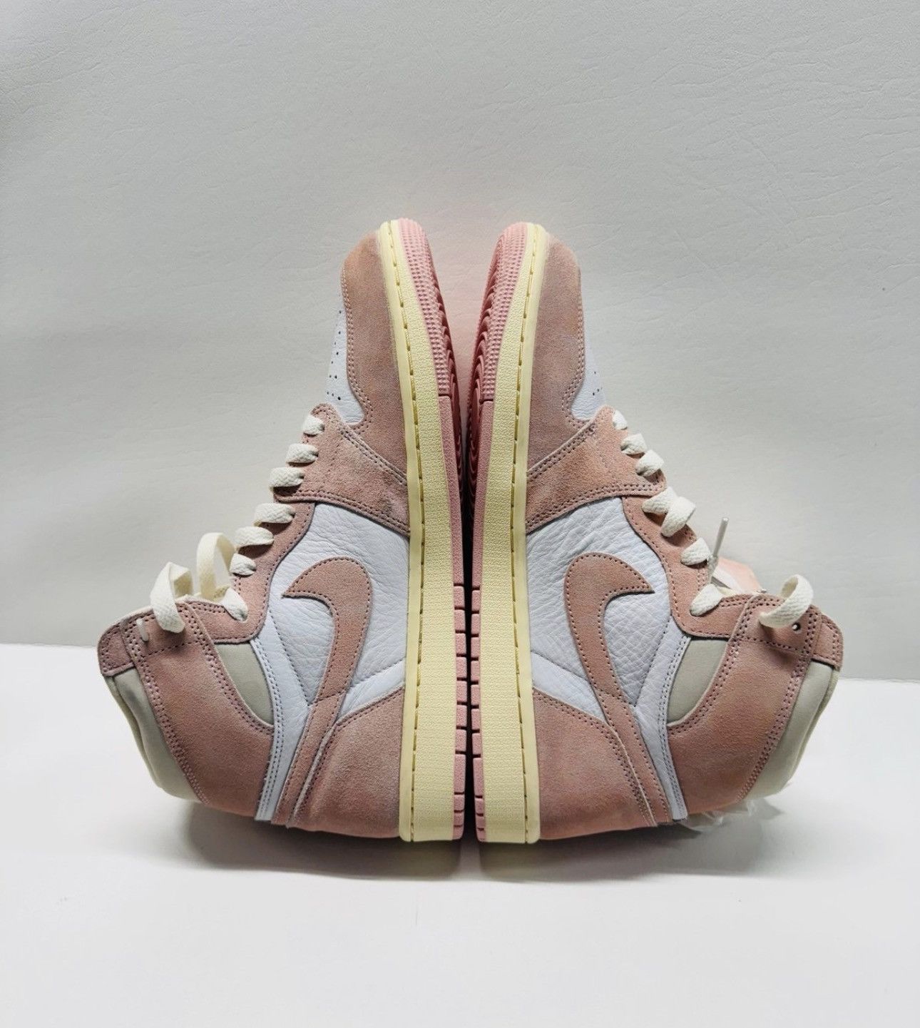 Jordan Brand Air Jordan 1 Retro Hi OG Washed Pink Size US 11 / IT 41 - 3 Thumbnail