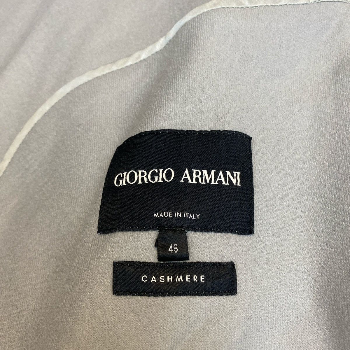 Giorgio Armani Giorgio Armani Cashmere Light Gray Over Coat Size L / US 10 / IT 46 - 7 Thumbnail