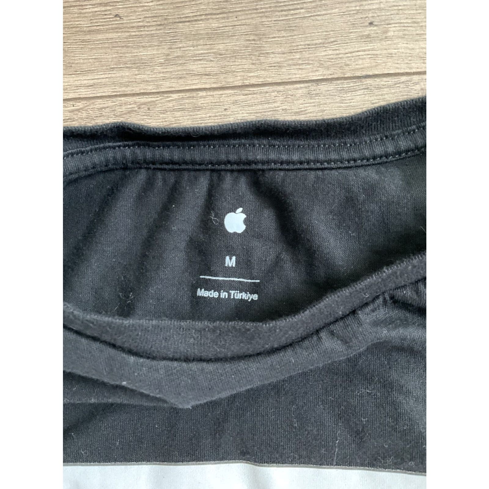 Apple VINTAGE Apple Macintosh Hello Graphic Black T-Shirt Medium Size US M / EU 48-50 / 2 - 3 Thumbnail