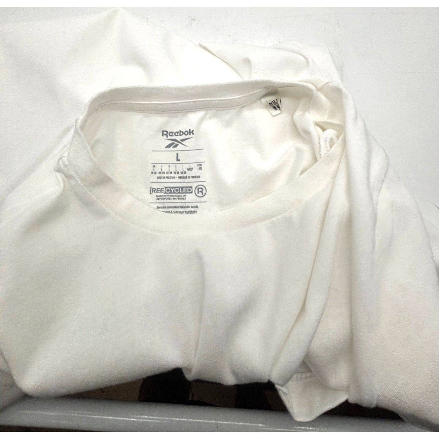 Reebok Reebok Women's Active Small-Logo Pocket Cotton T-Shirt, Whit Size L / US 10 / IT 46 - 6 Thumbnail