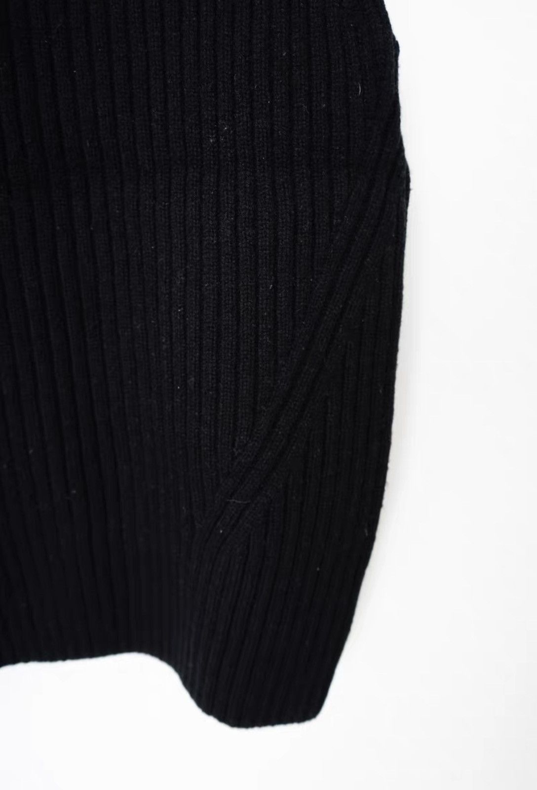 Dries Van Noten Dries Van Noten Wool Turtleneck Vest Size L / US 10 / IT 46 - 8 Thumbnail