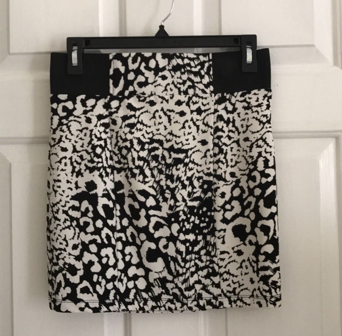 Forever 21 VINTAGE FOREVER 21 PRINTED MINI SKIRT SIZE S Size 28" / US 6 / IT 42 - 5 Thumbnail