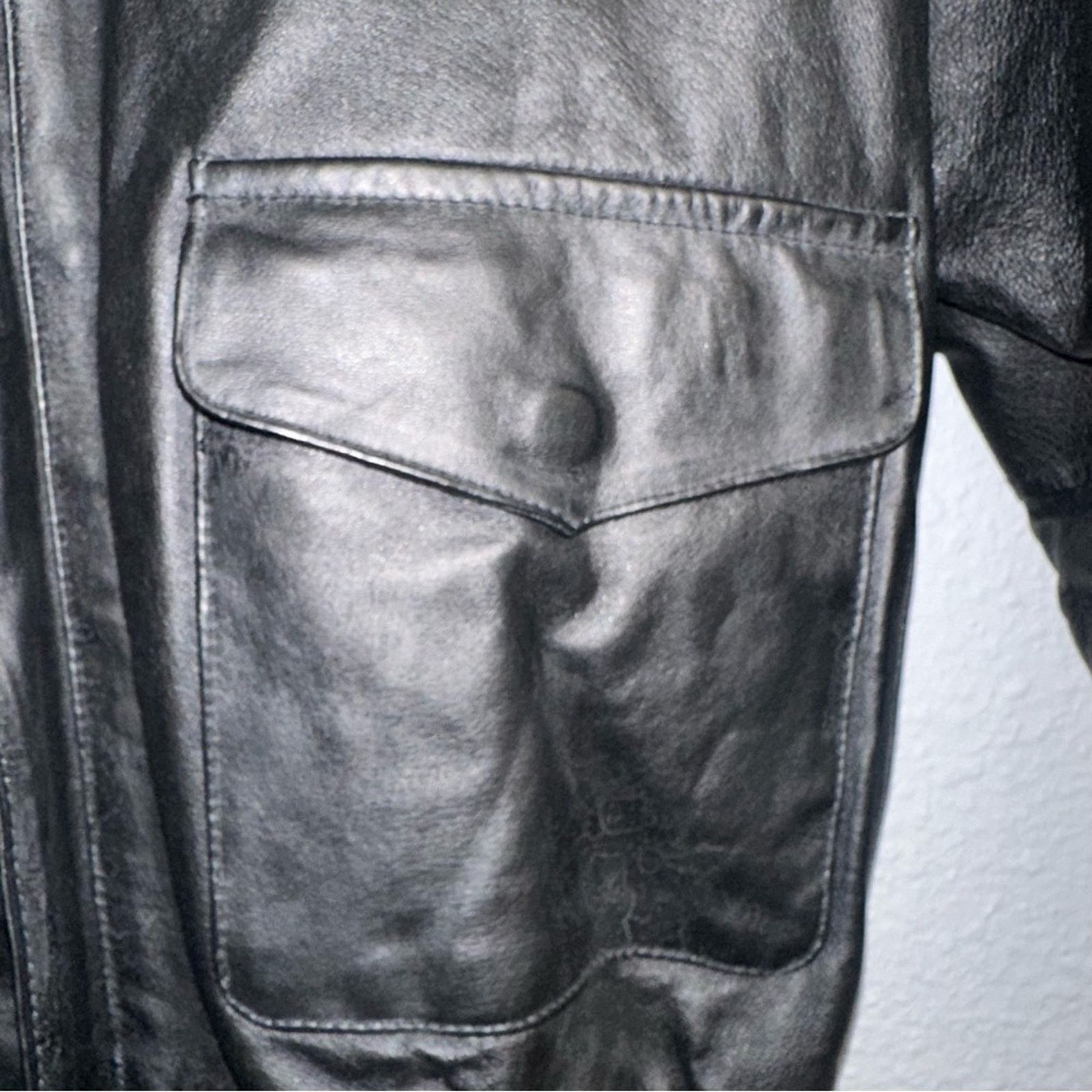 Men’s Burks Bay black Leather Jacket sz L Drilling Logo