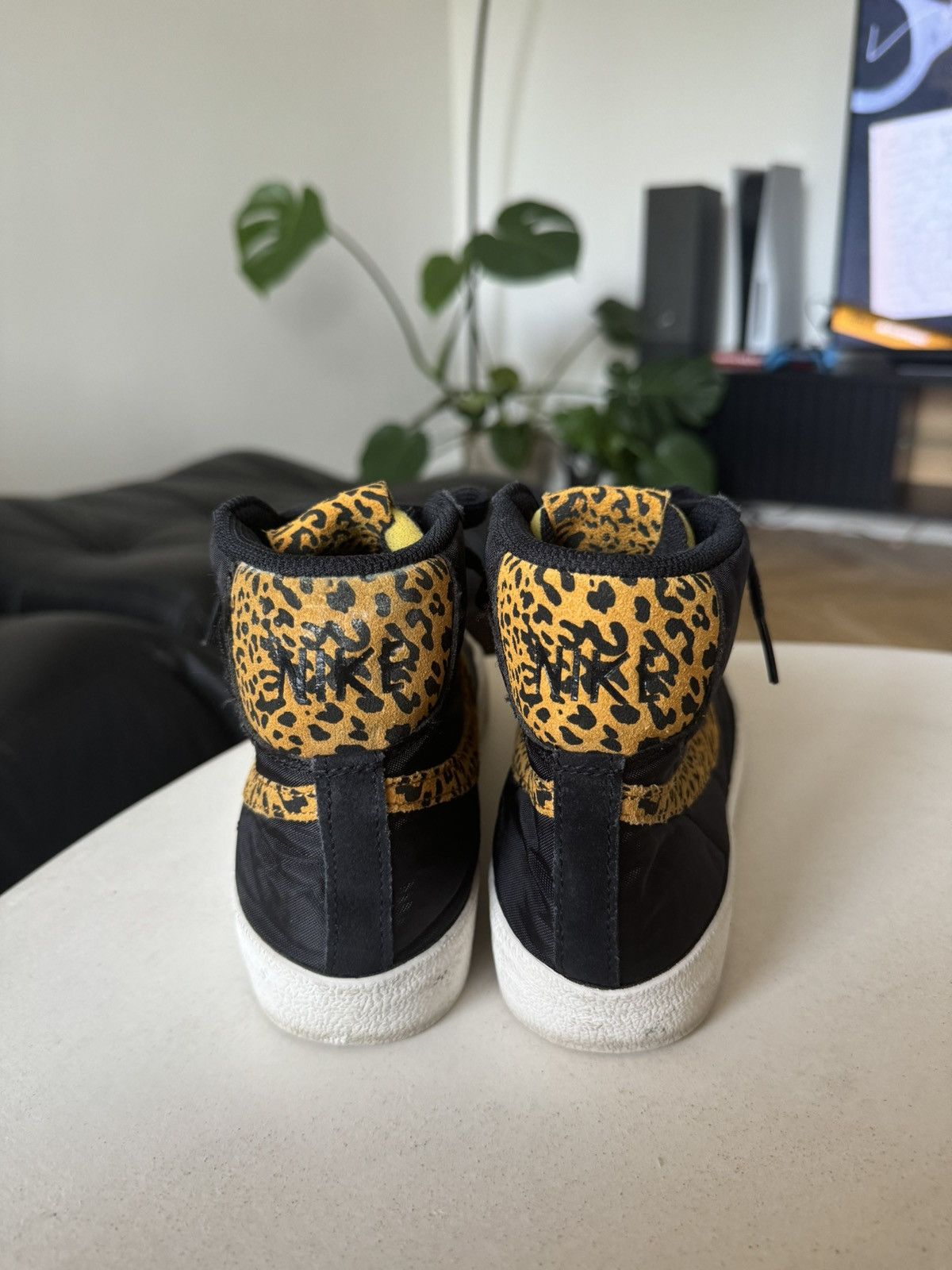 Nike Nike Blazer Mid '77 Leopard Swoosh Rare Sneakers Streetwear Size US 7.5 / IT 37.5 - 4 Thumbnail