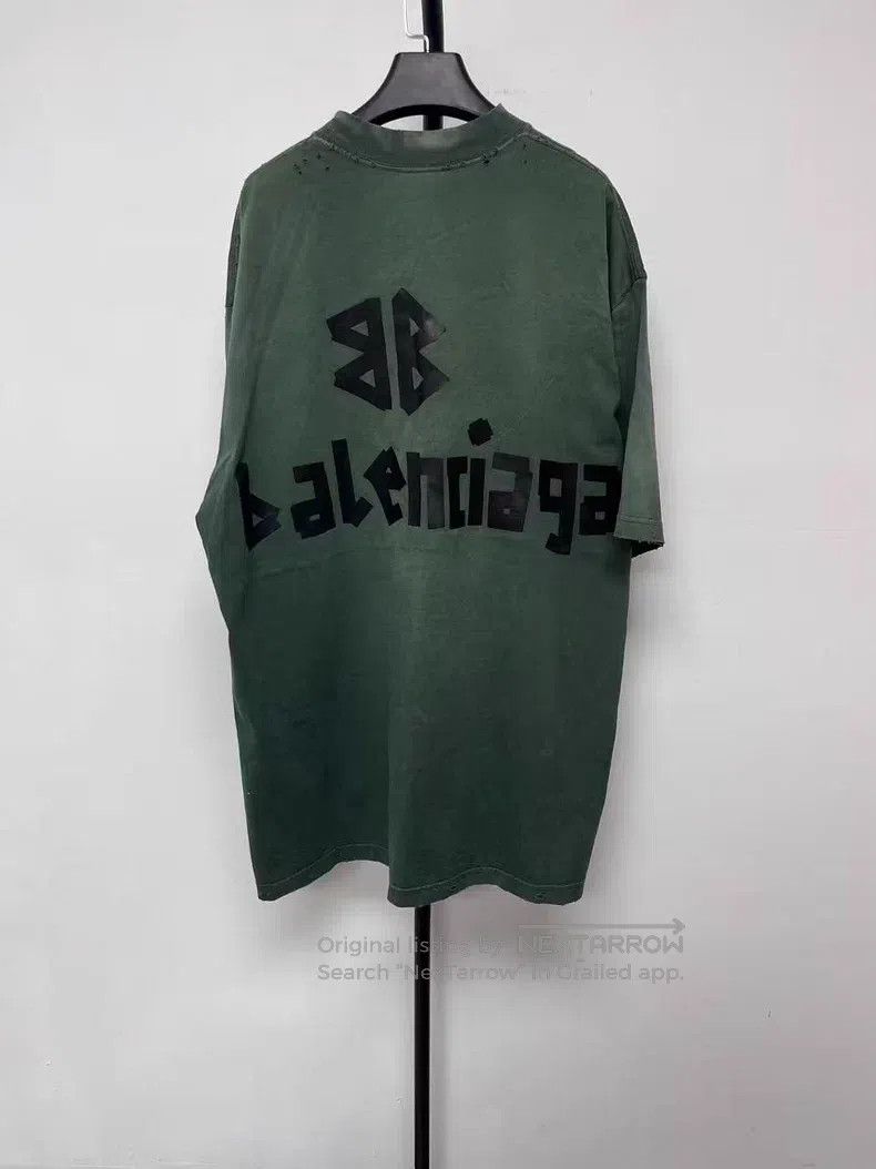 Balenciaga Balenciaga Letter Logo Printed Flat Knit Round Neck Short Size US L / EU 52-54 / 3 - 2 Thumbnail