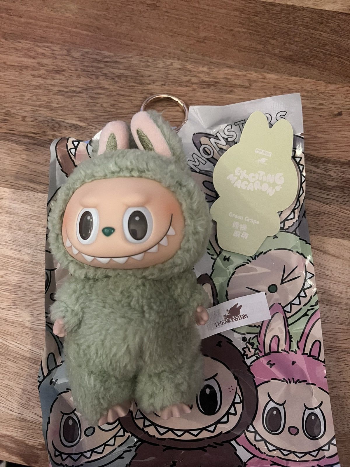 Labucq Labubu keychain green grape exciting macaron Size ONE SIZE - 2 Thumbnail